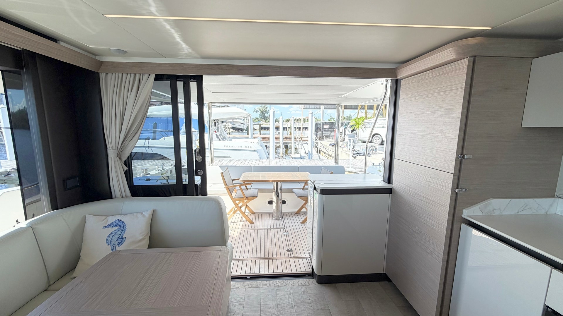 MAVI 57ft Absolute Yacht For Sale