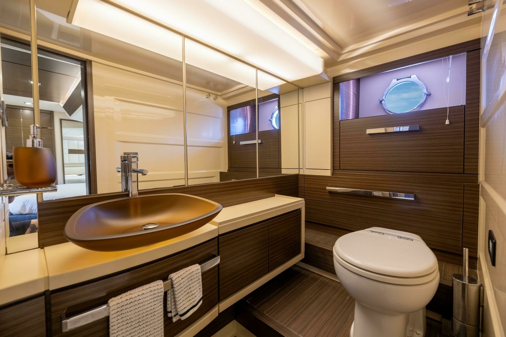 A Sea 64ft Azimut Yacht For Sale