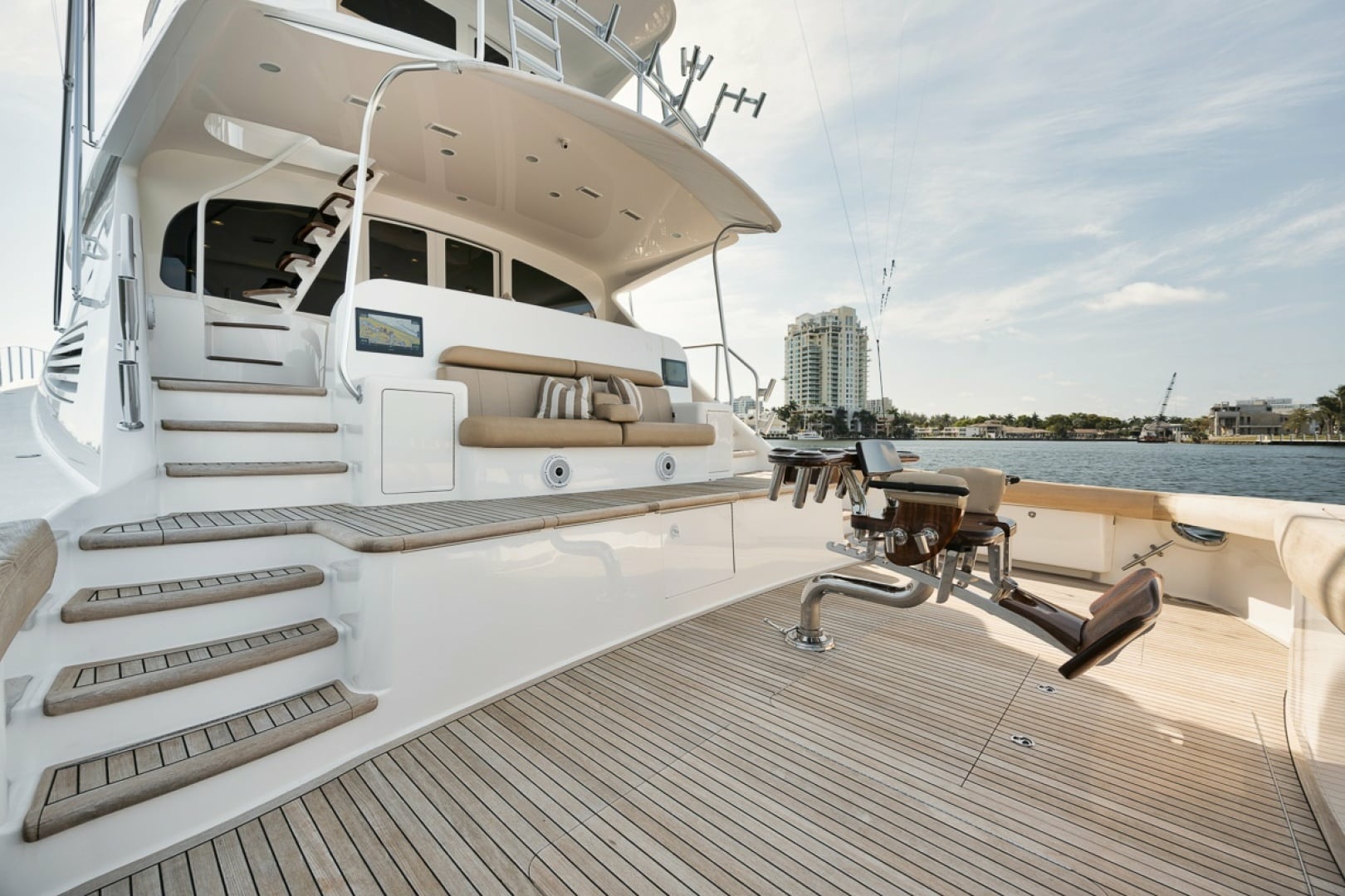 2016 Viking 92 Enclosed Bridge