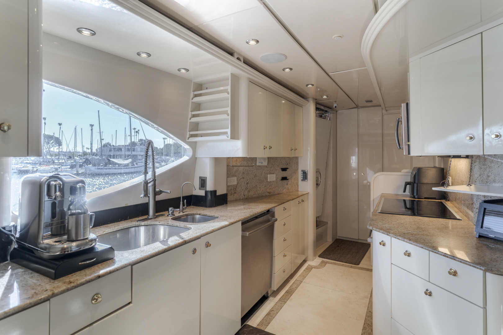 Destiny 104 Raised Pilothouse — Active Octo - Photo 36