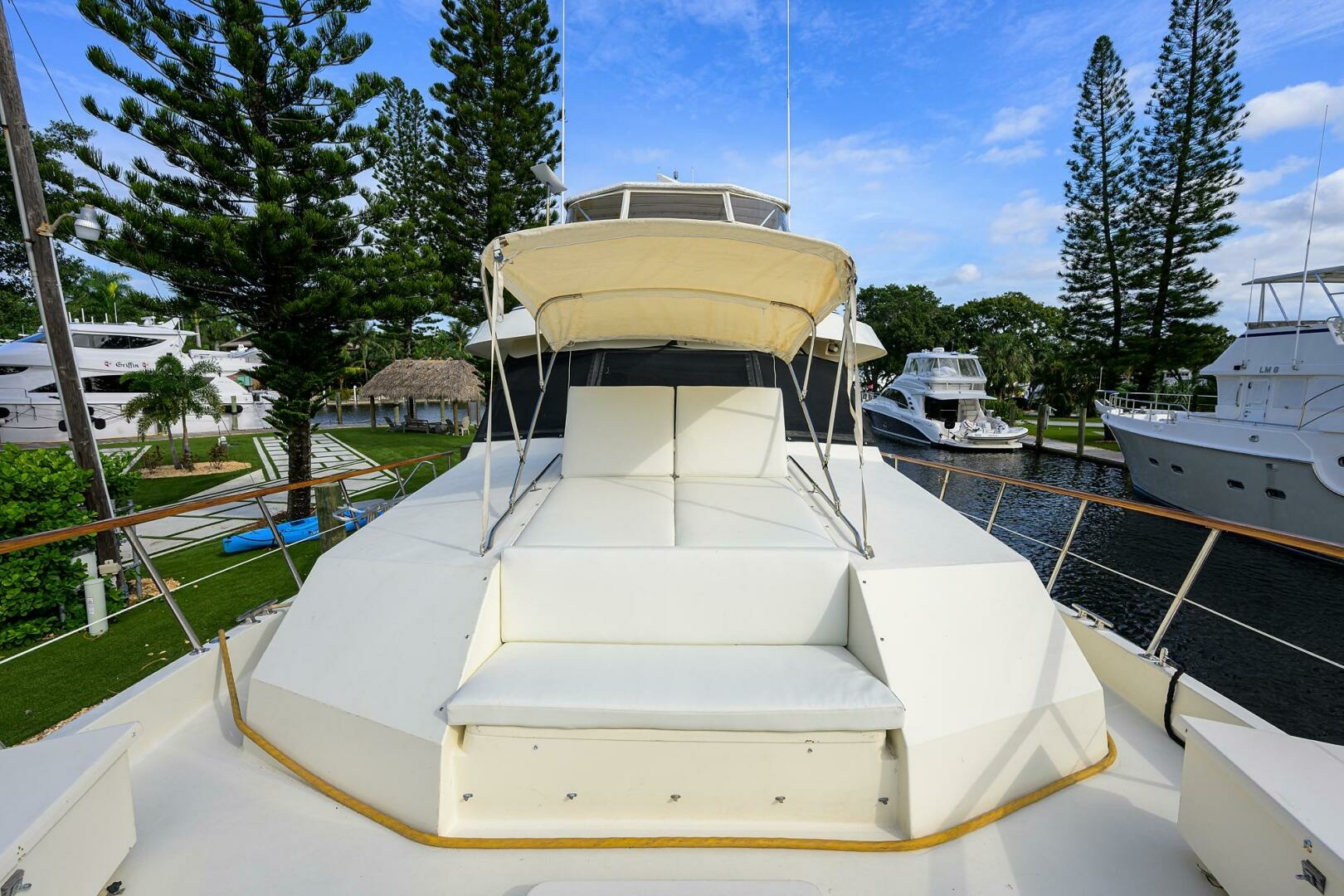 FOREVER YOUNG 78ft Hatteras Yacht For Sale