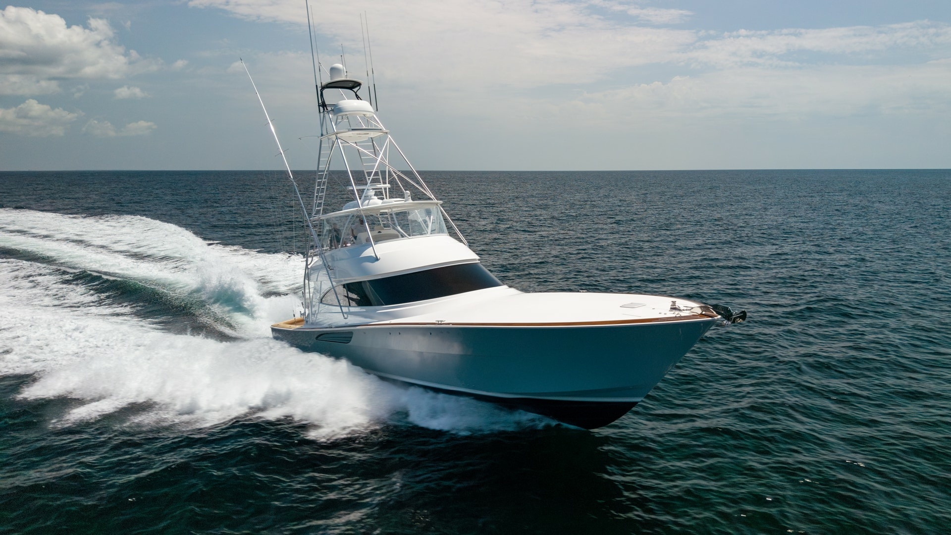 Dynamic Bow View in Motion