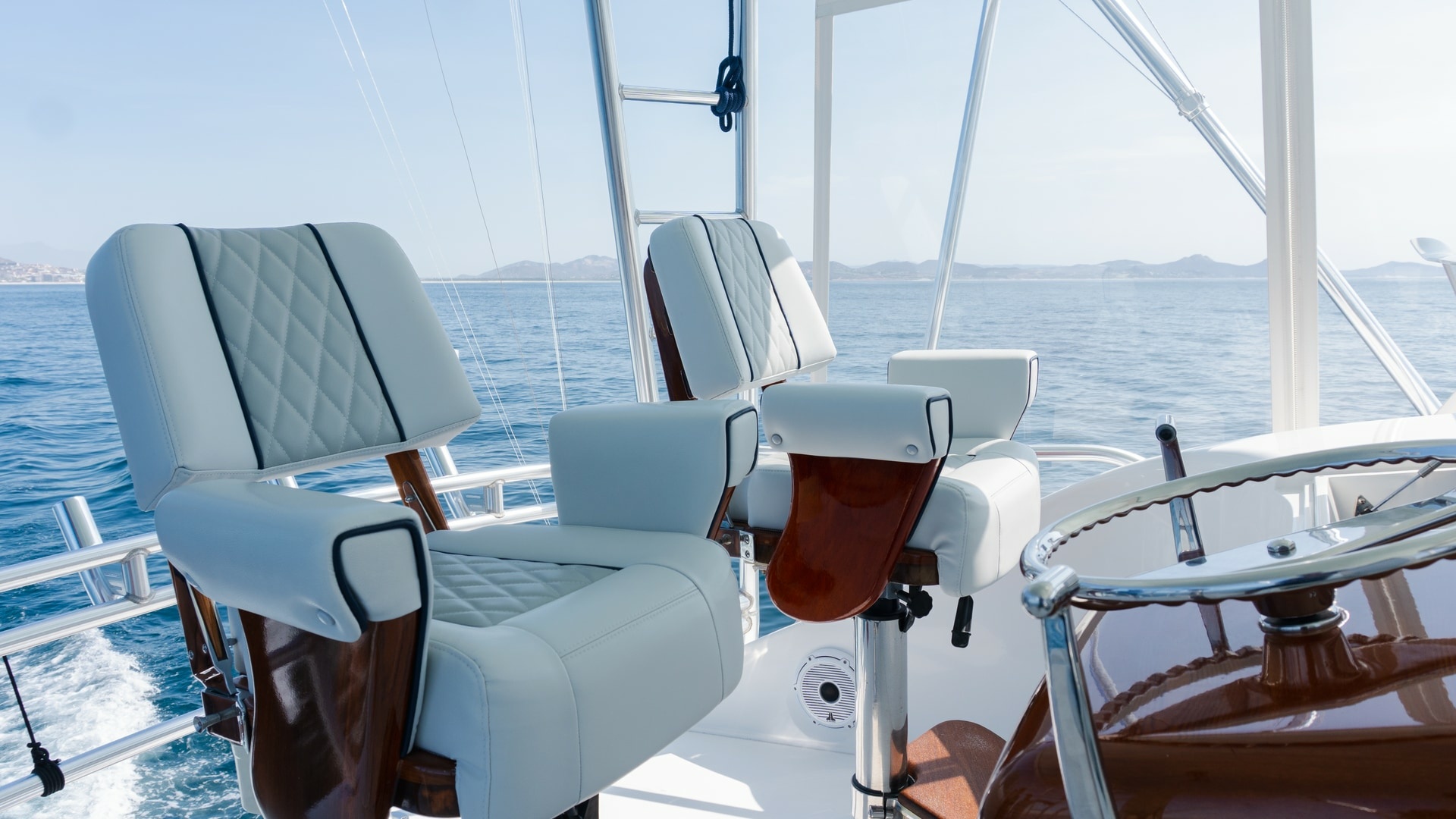 Viking 50 Convertible — Jammin - Photo 14