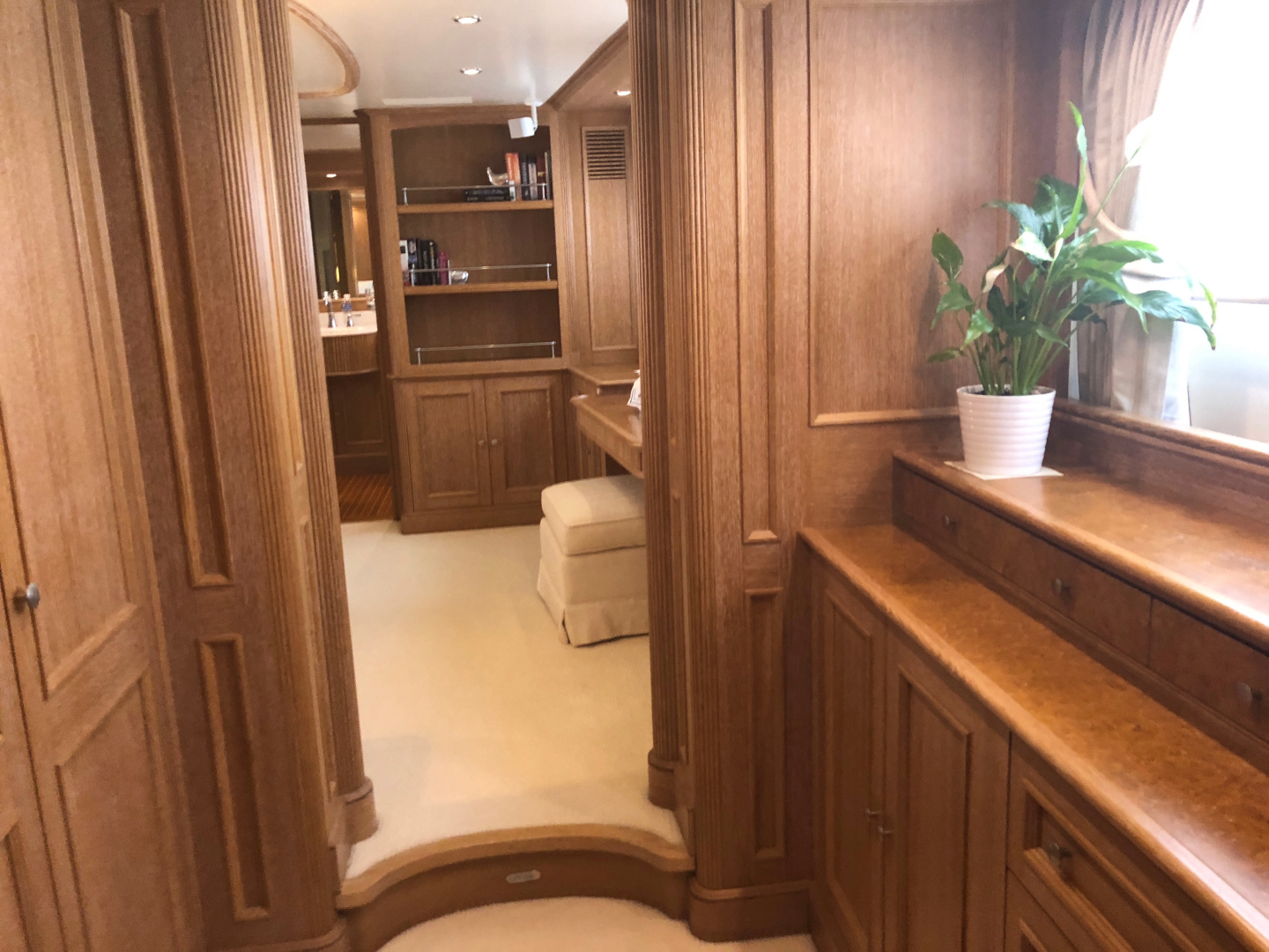 ALBATROSS 115ft Benetti Yacht For Sale ALBATROSS 115ft Benetti Yacht For Sale