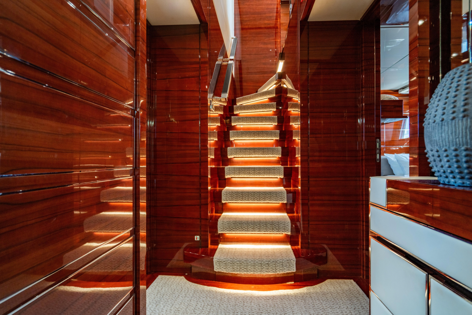 Benetti Classic 121 — ALLORA - Photo 37