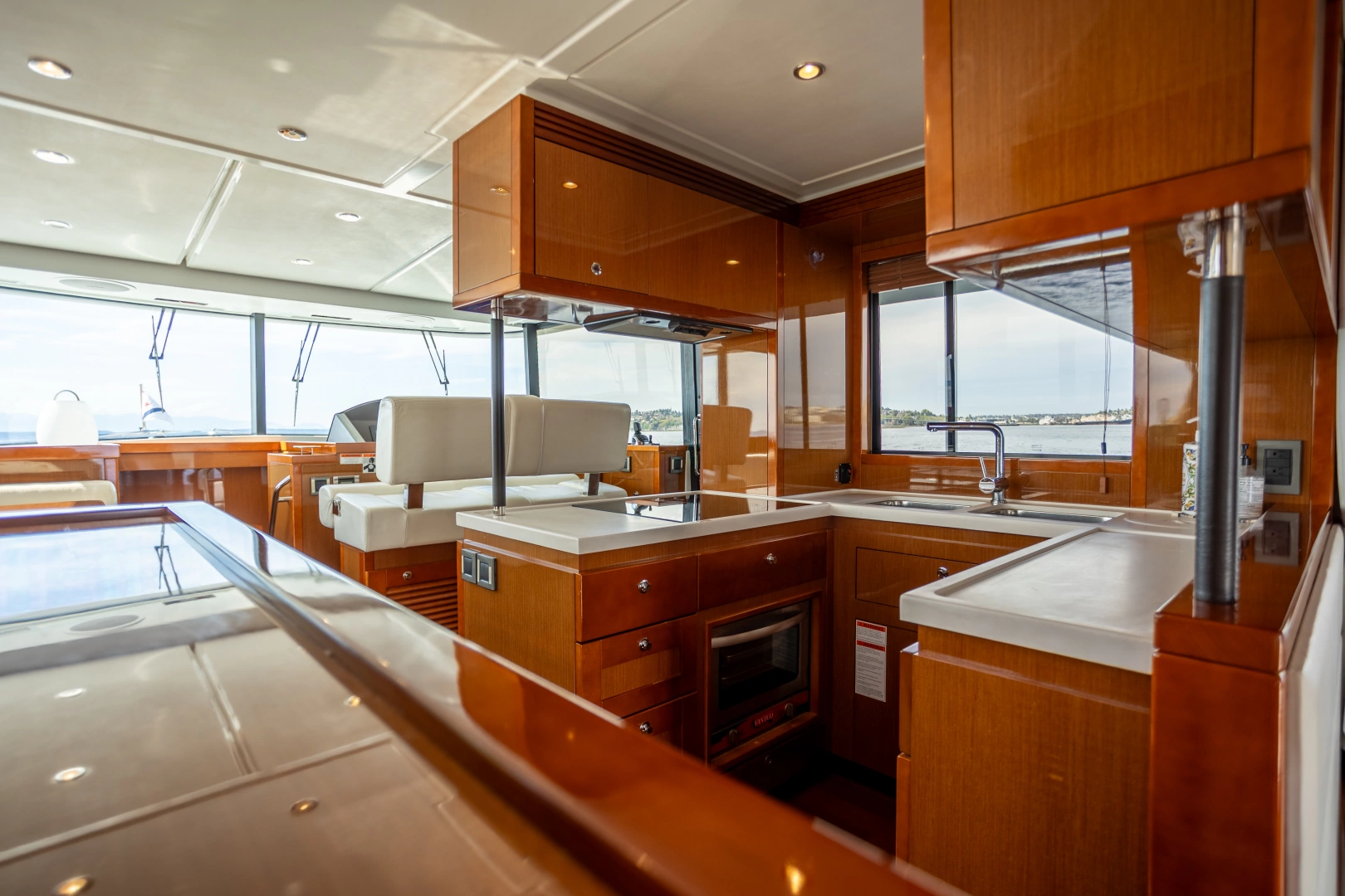 Beneteau Swift Trawler 50 Yacht For Sale
