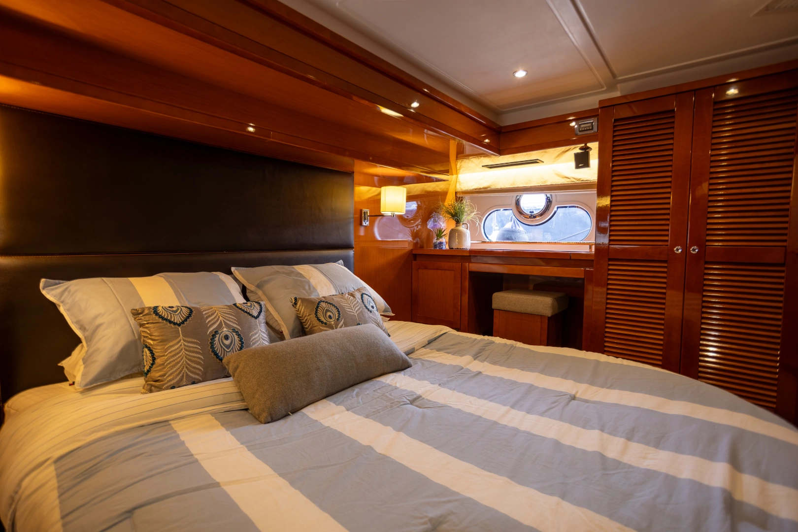 Beneteau Swift Trawler 50 Yacht For Sale