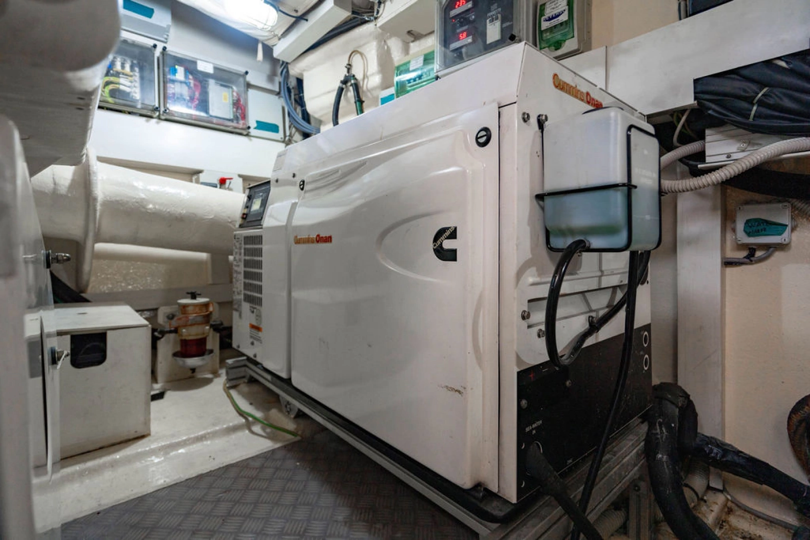 Ferretti Yachts 62 FLY Yacht For Sale