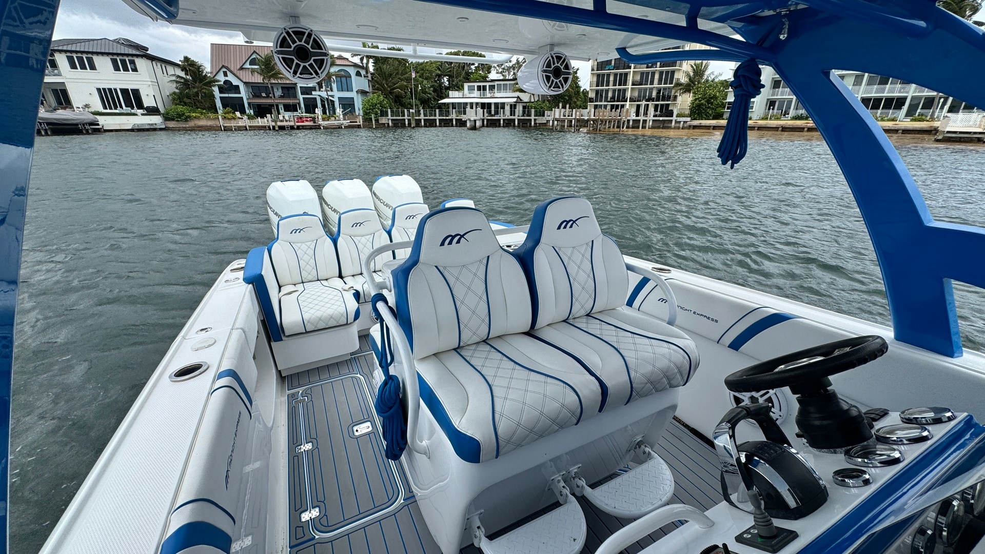 39ft Midnight Express Yacht For Sale