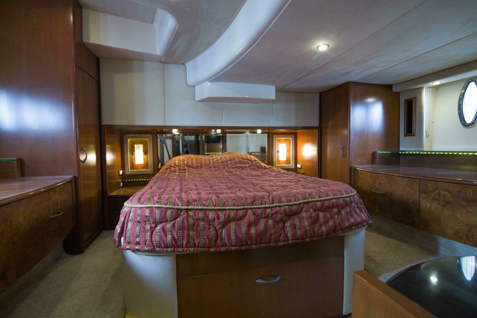 IMMERSED 52ft Silverton Yacht For Sale