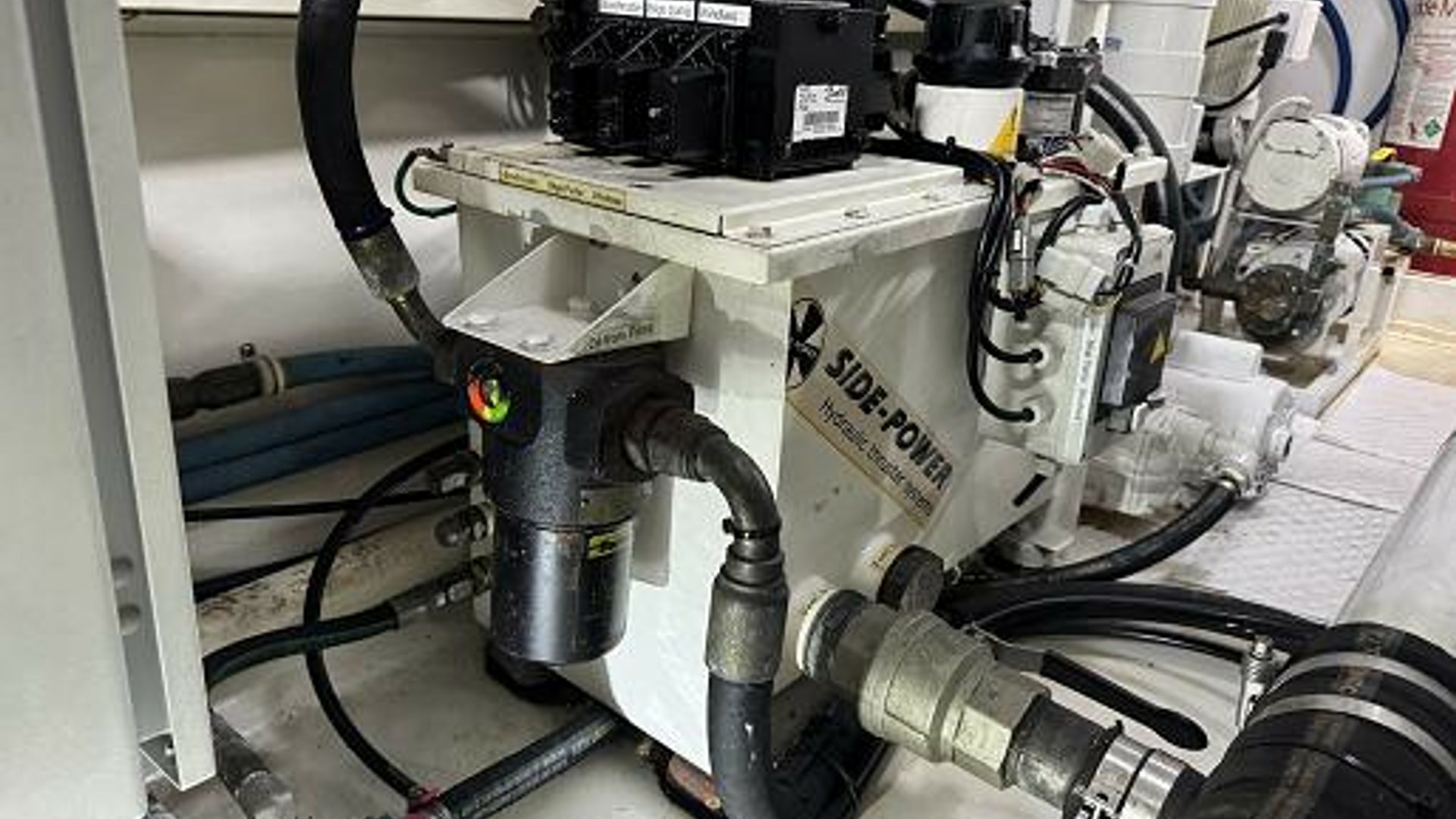 2007 74 Viking 74 Enclosed Bridge Never Settle - Bow Thruster System