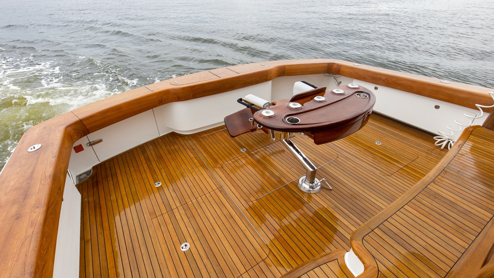 2020 68 Viking Convertible Gunpowder Deck (11)
