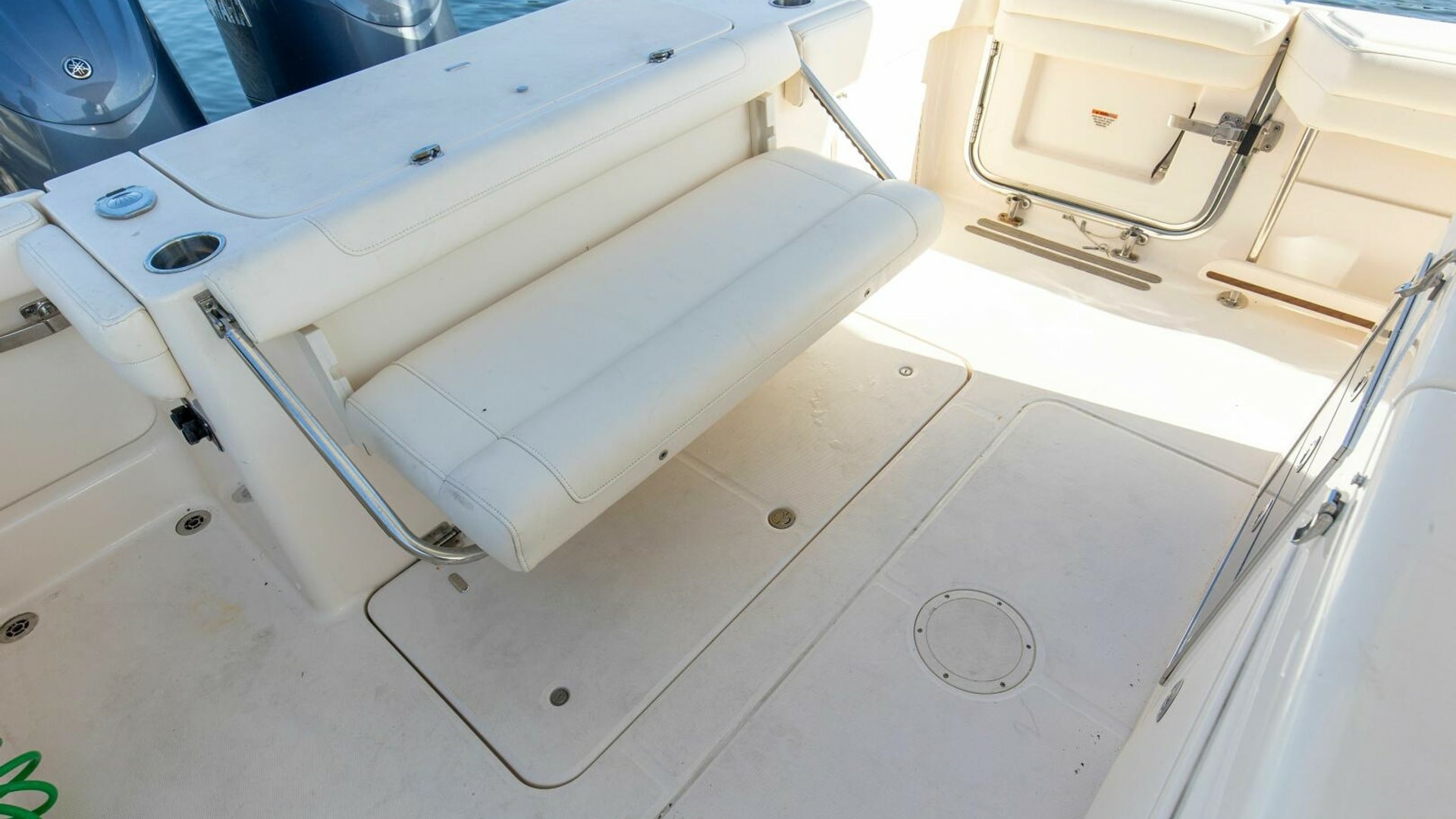 2022 32 Grady White Canyon 326 Cockpit Folddown Seat