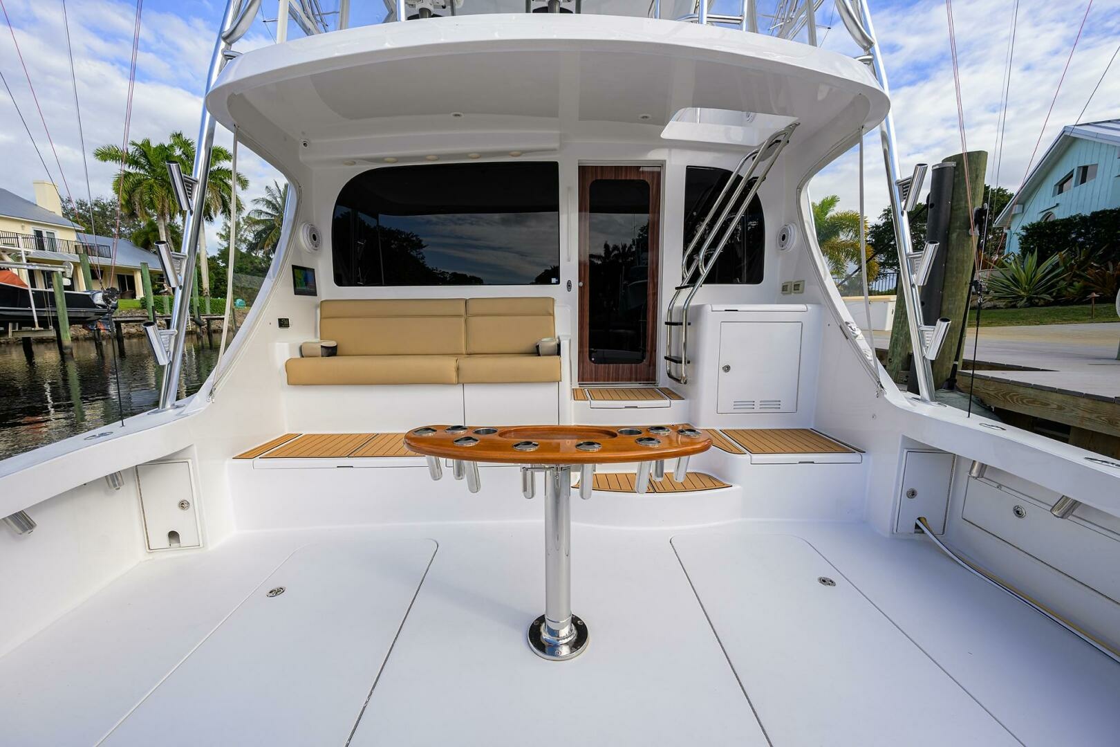 Reelin N Dealin 63ft Hatteras Yacht For Sale