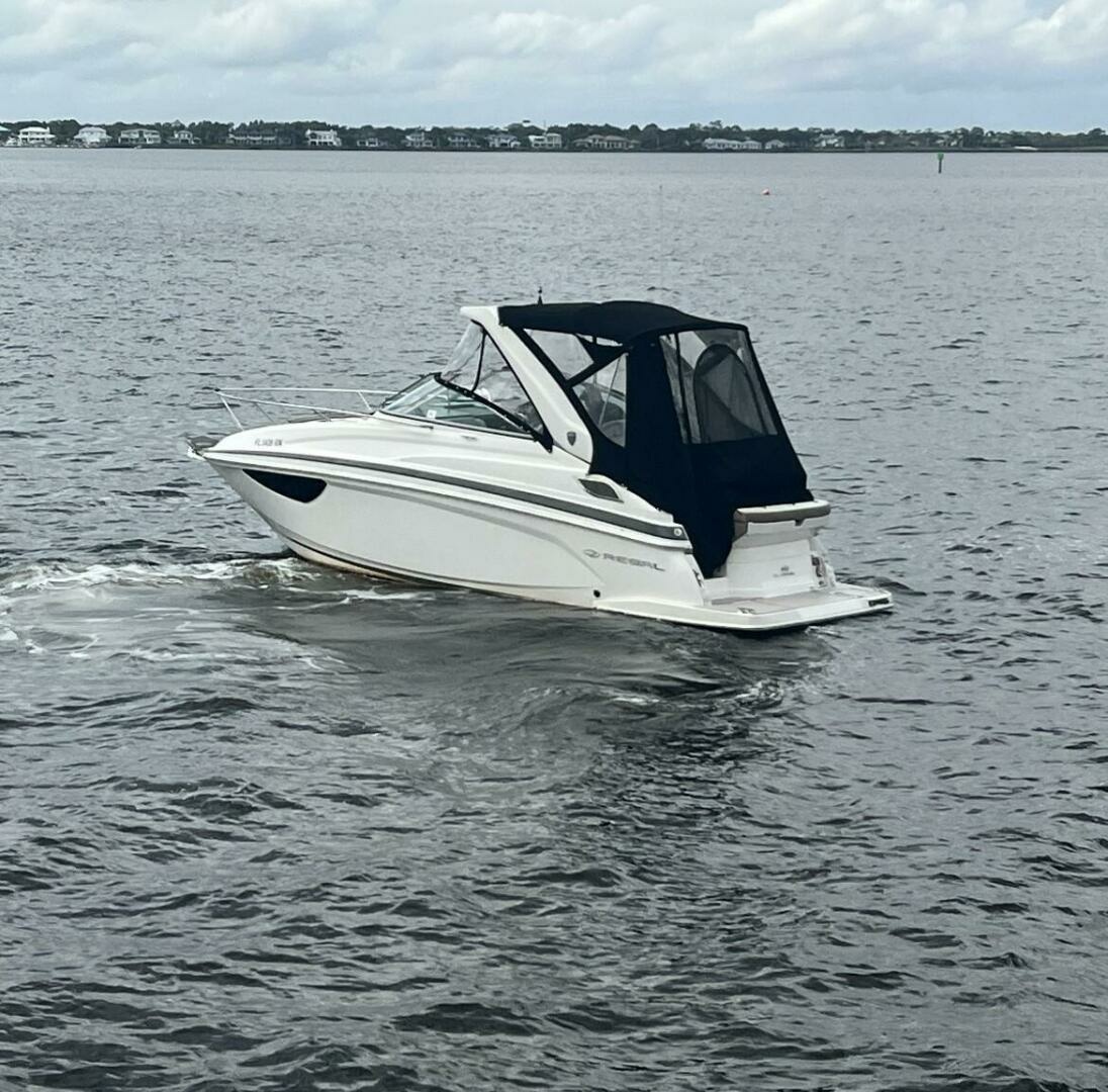28ft Regal Yacht For Sale