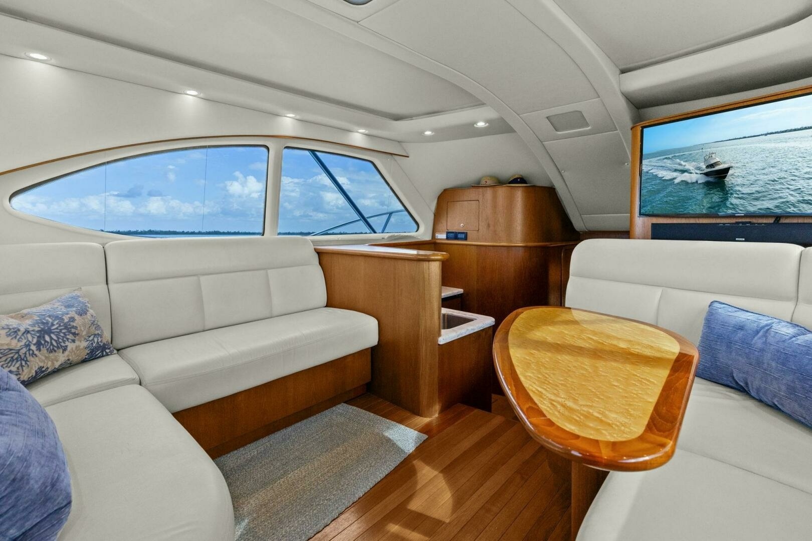 Salty Dach 39ft Tiara Yachts Yacht For Sale