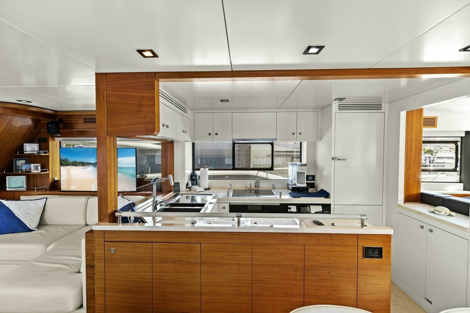 Destin E 64ft Sirena Yacht For Sale