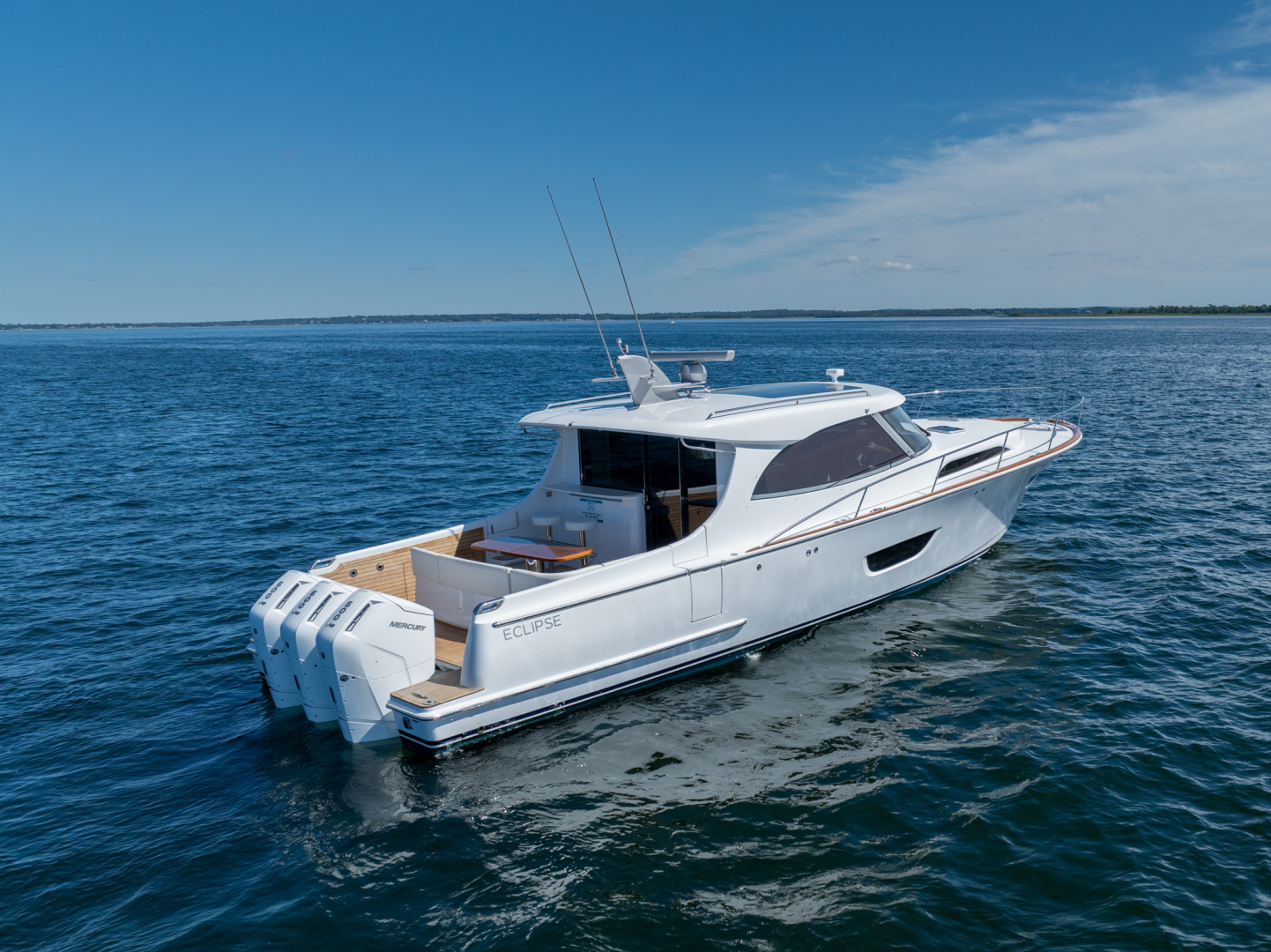 2025 ECLIPSE 505 Shadow — photograph 2