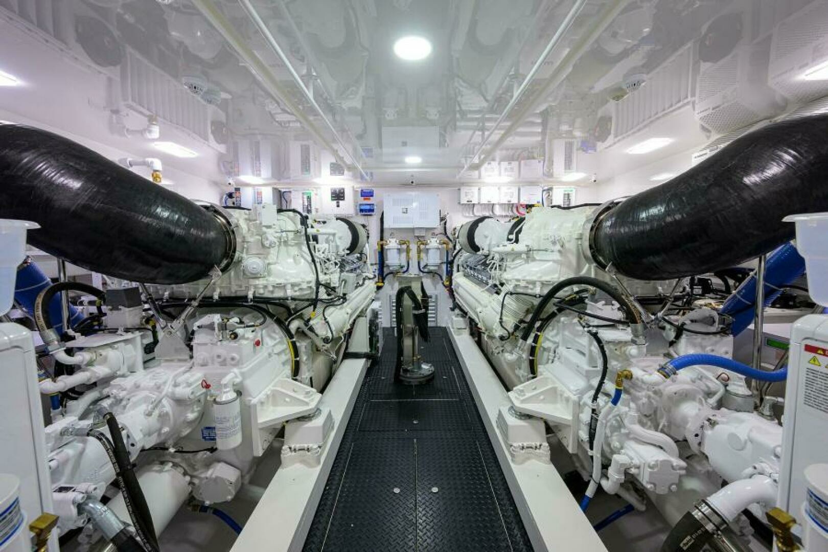 Viking 80 - KEMOSABE - Engine Room
