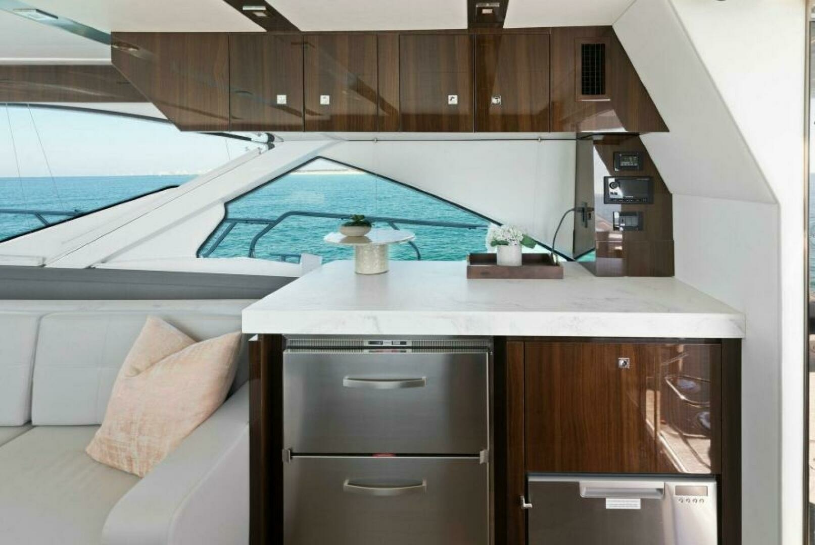 Miss Tracy Lane 60ft Cruisers Yachts Yacht For Sale Miss Tracy Lane 60ft Cruisers Yachts Yacht For Sale