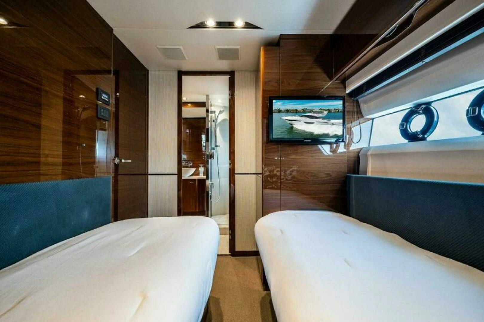 Princess S65 Yacht For Sale