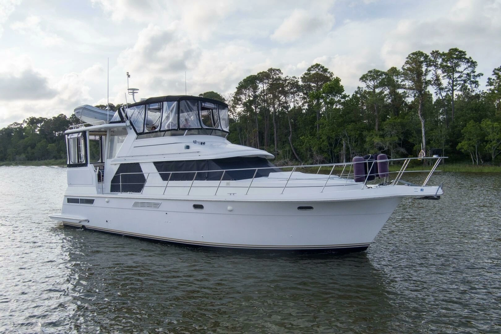 1997 Carver 445 Aft Cabin "Zodiac Gypsea"