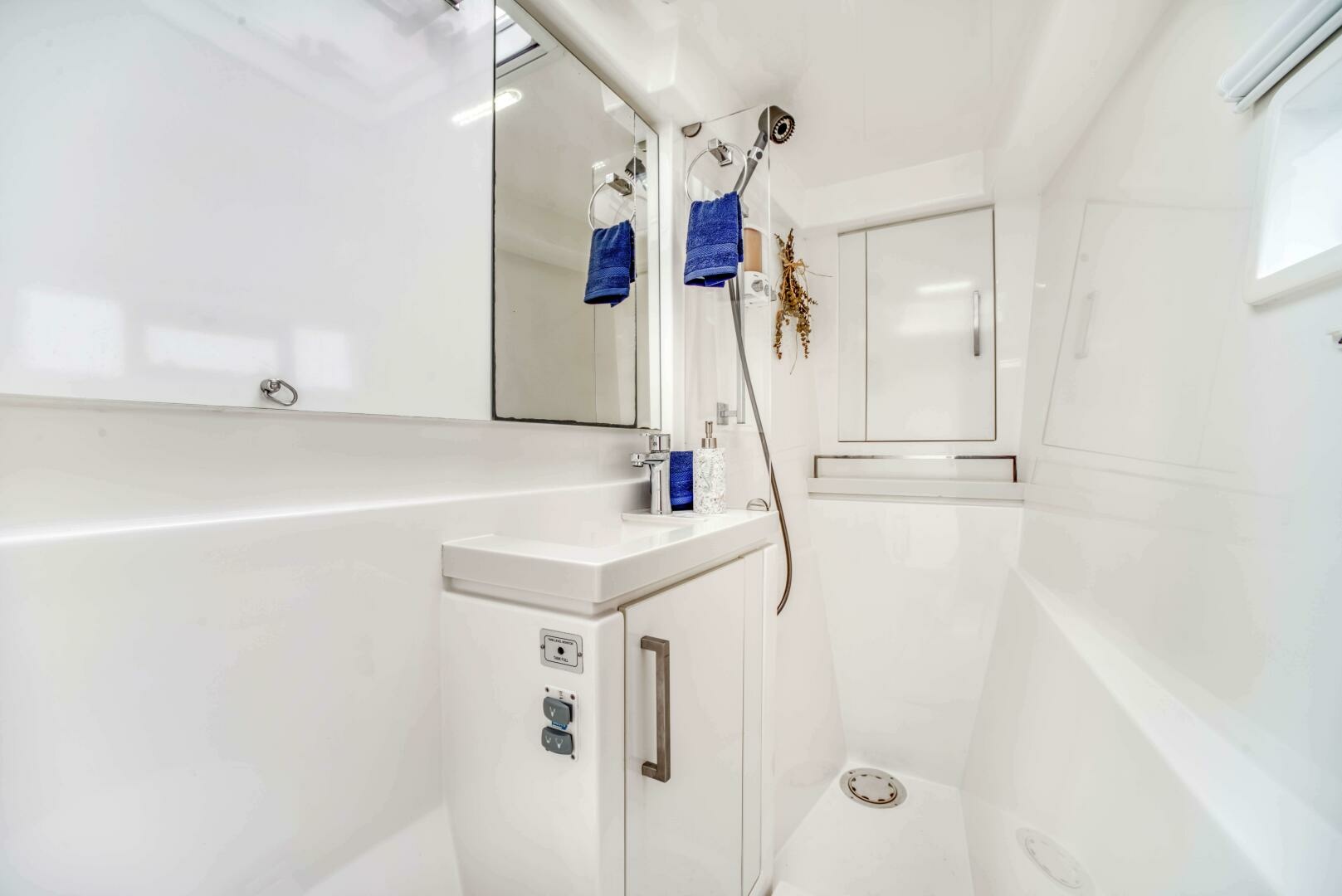 2016 Leopard 58 Catamaran
