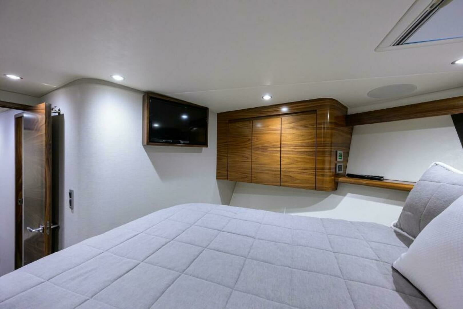 TROUBLE FREE 54ft Viking Yacht For Sale