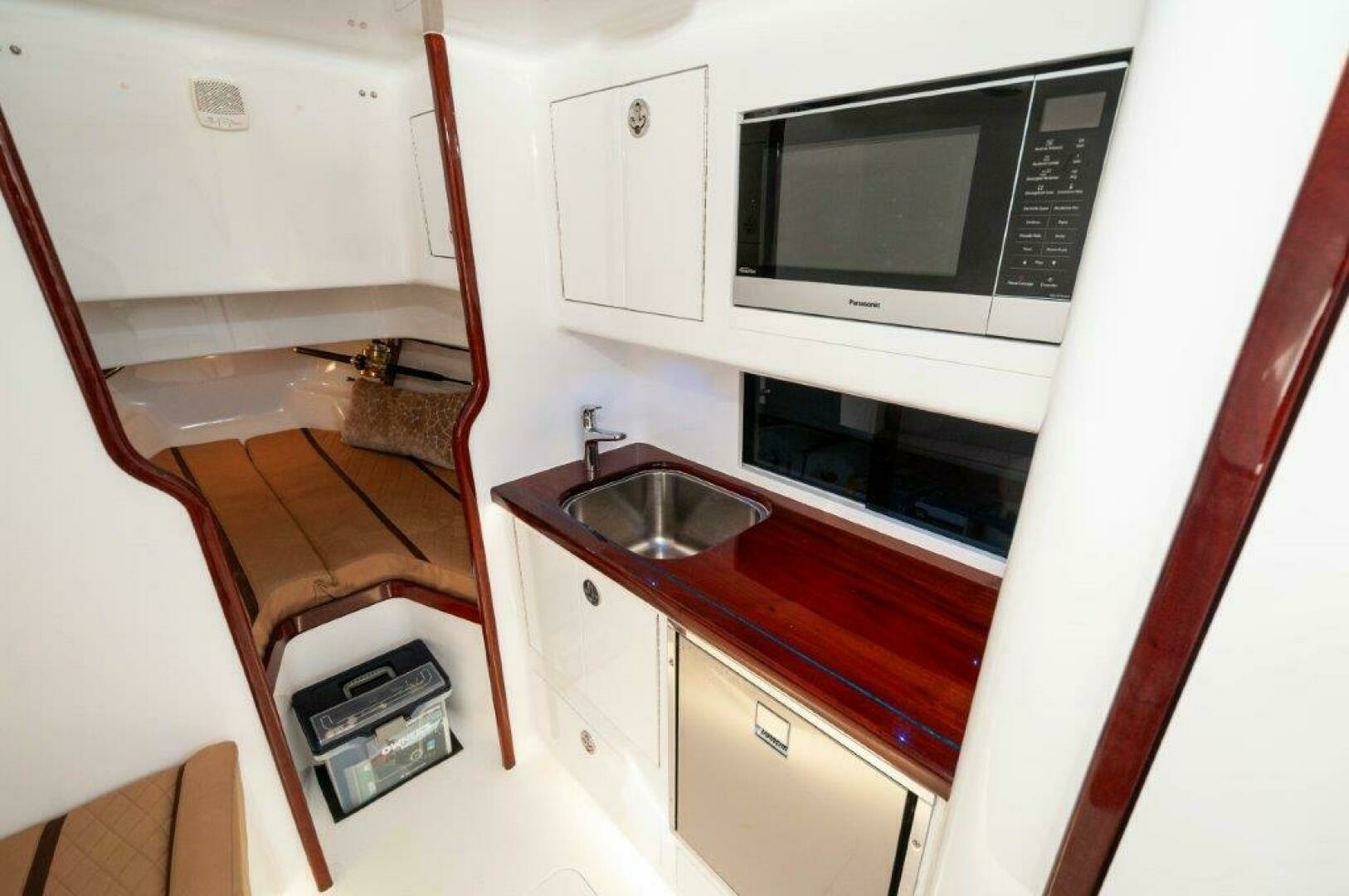 2024 Maverick Yachts Costa Rica 36 Walkaround- GAME ON- Galley