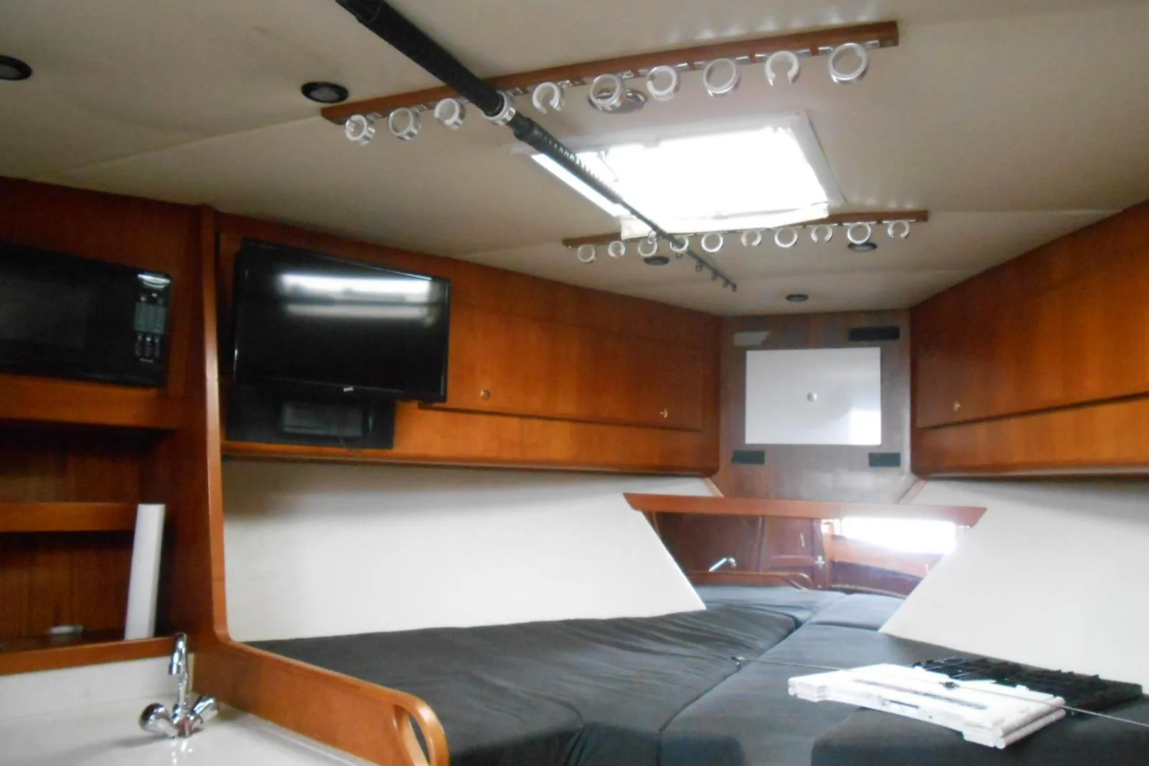 Beer Money 32ft Topaz Yacht For Sale