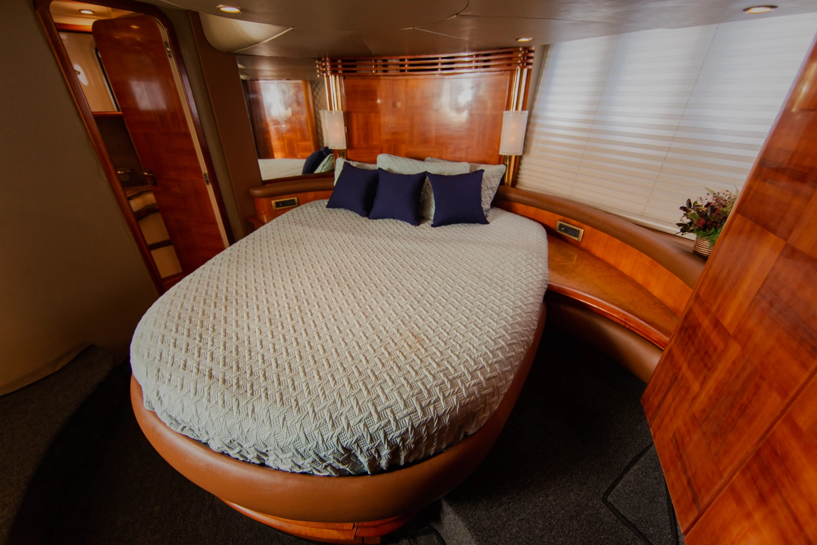 Azimut 55E Yacht For Sale