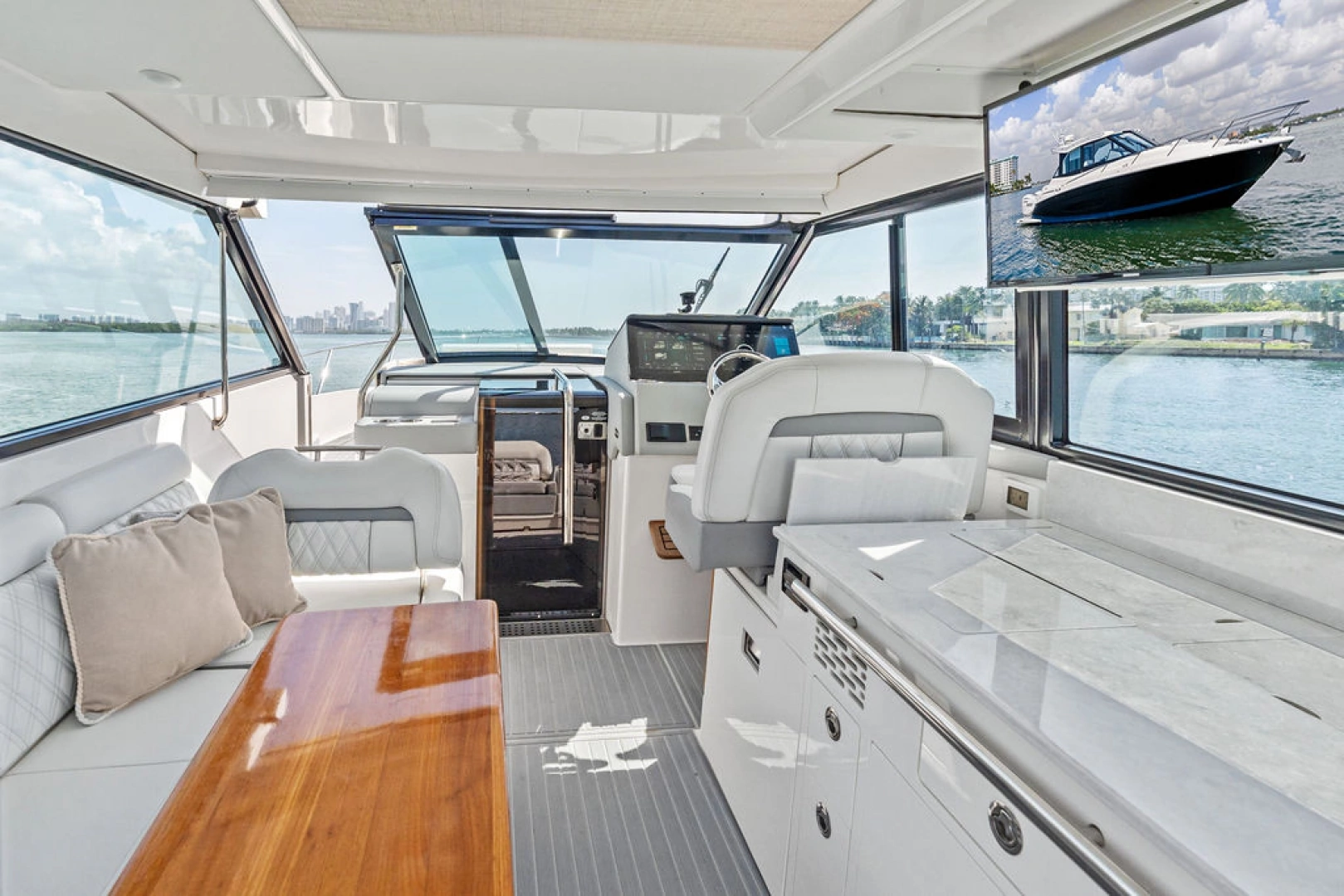 Regal 36 XO Yacht For Sale
