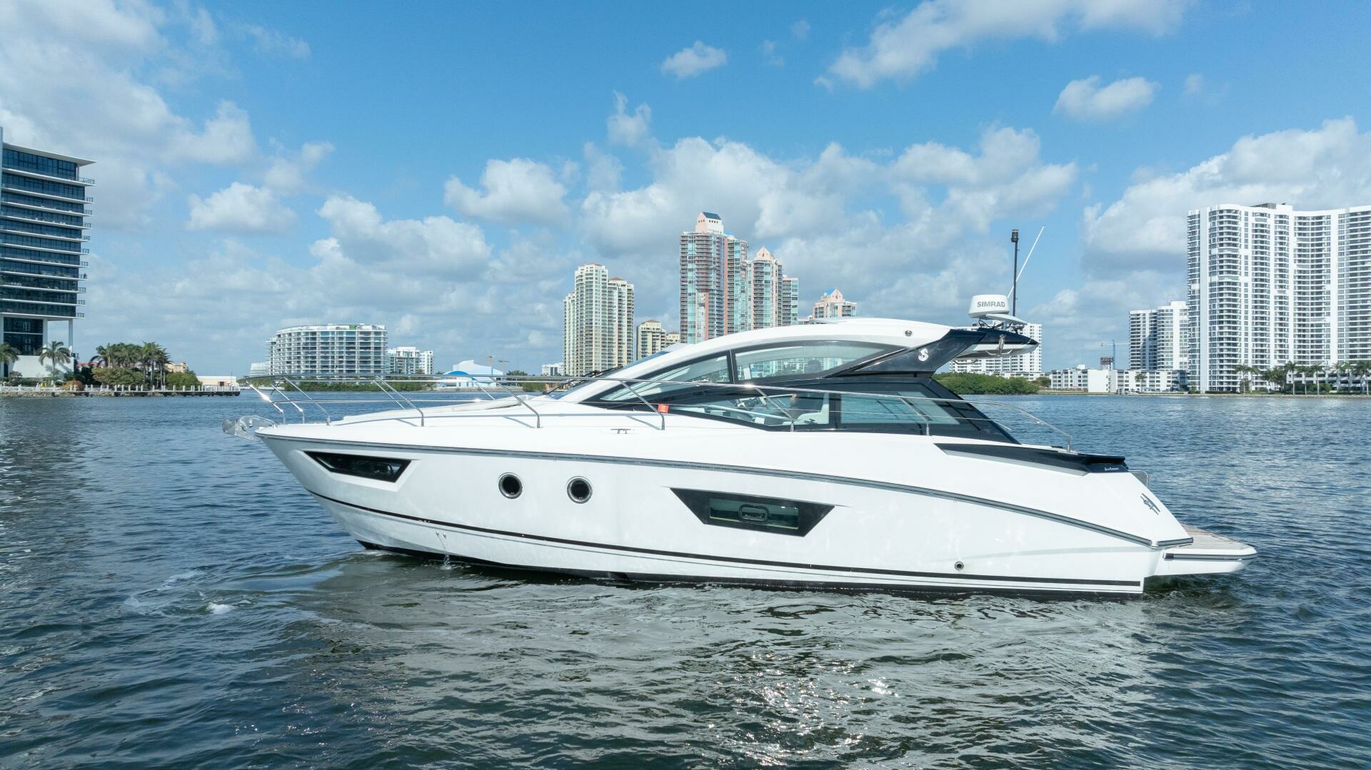 Beneteau 40 - Tis the Seasun - Exterior Profile