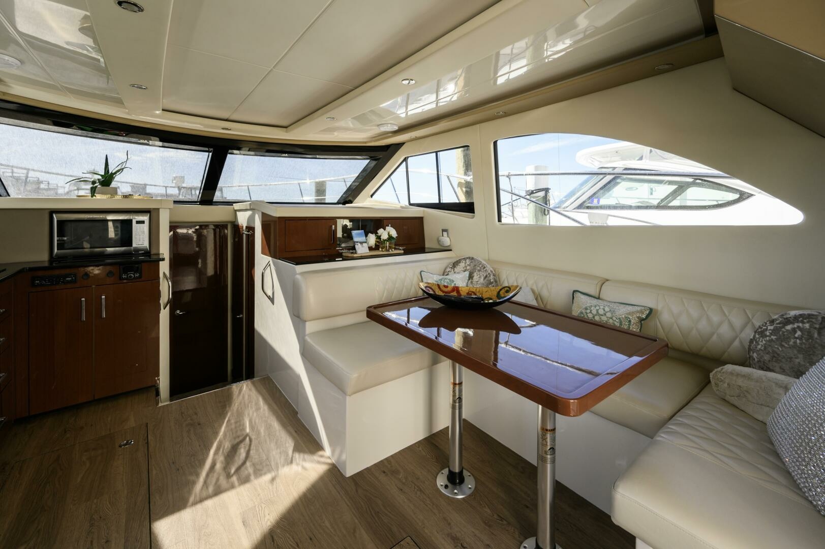 SEAS THE DAY 40ft Carver Yacht For Sale