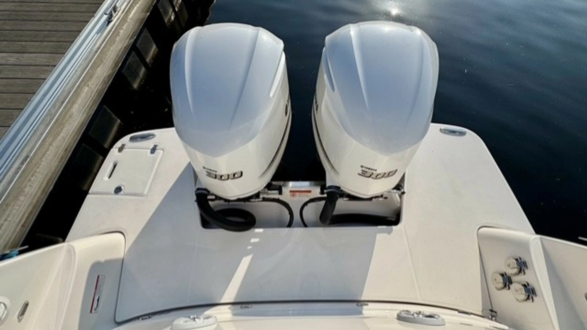 Regal 33 SAV Yacht For Sale
