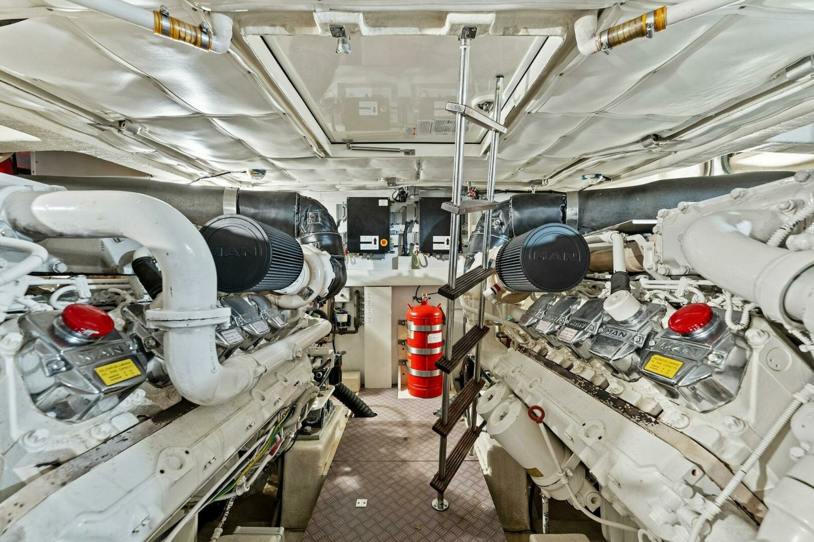 Big Deck Energy 62ft Ferretti Yachts Yacht For Sale Big Deck Energy 62ft Ferretti Yachts Yacht For Sale