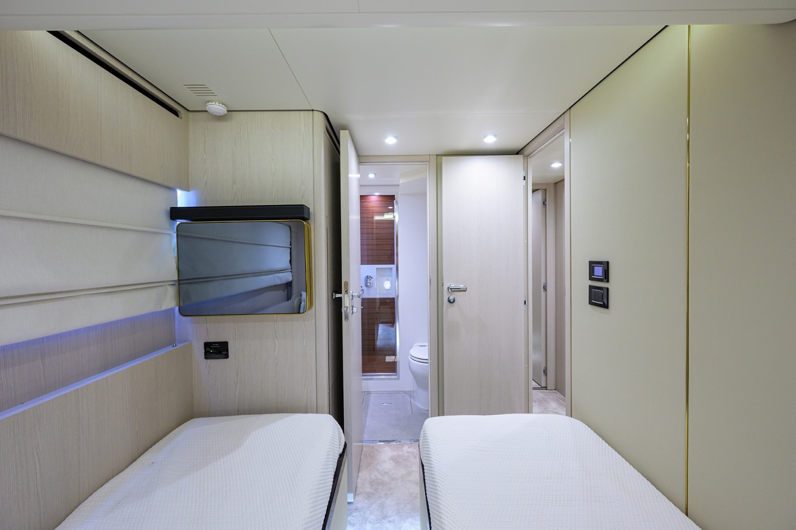 DT78 78ft Azimut Yacht For Sale