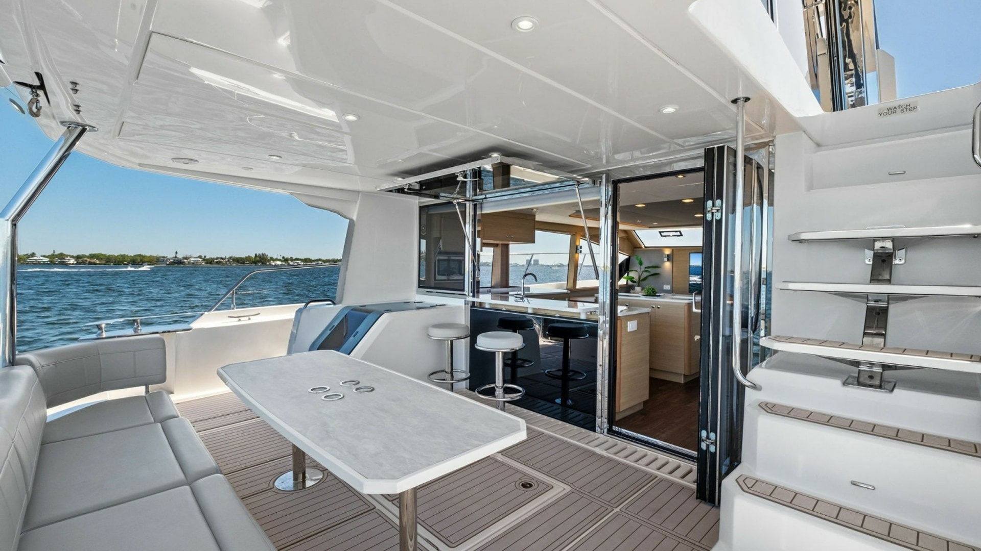 Aquila 54 Yacht — Remarkable I - Photo 6