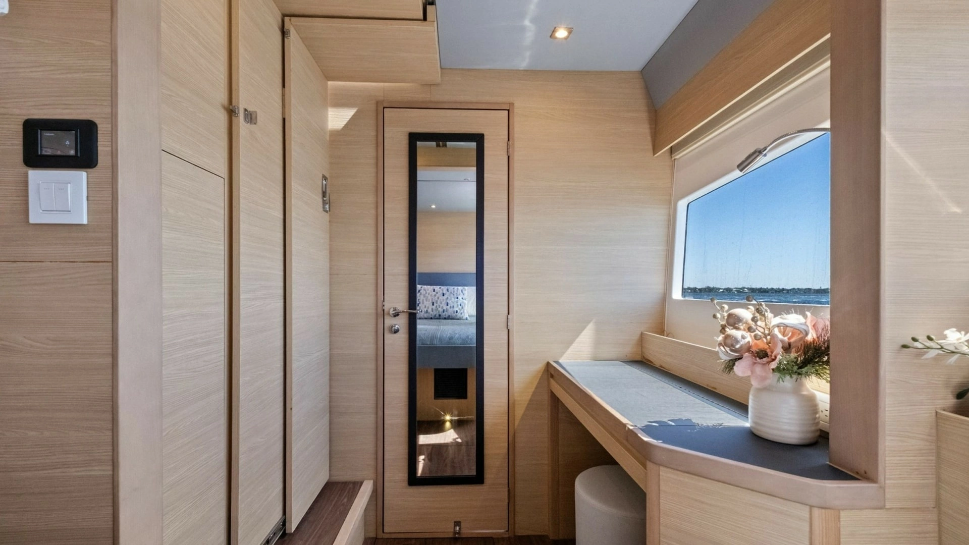 Aquila 54 Yacht Yacht For Sale