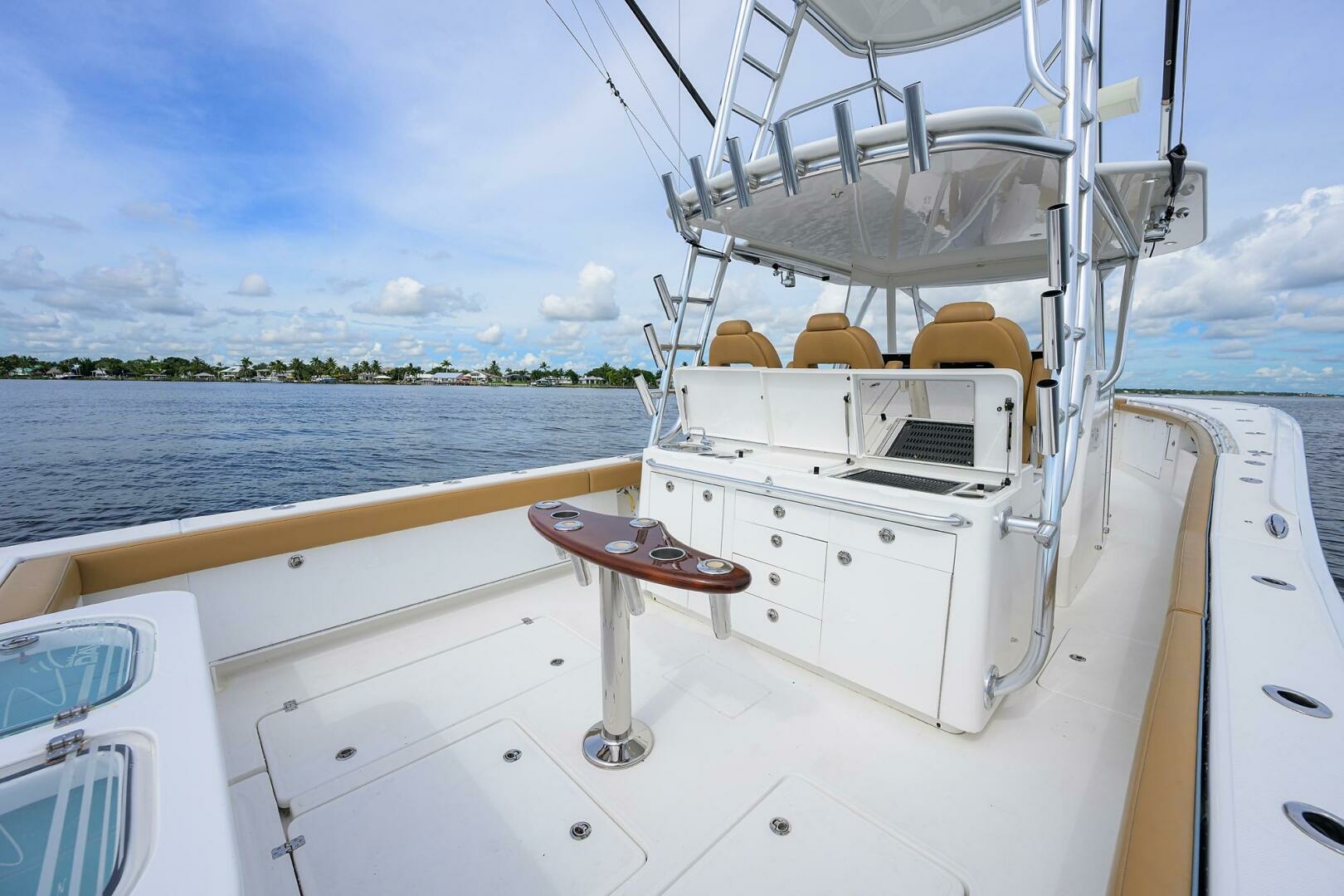Tales N Ales 42ft Buddy Davis Yacht For Sale