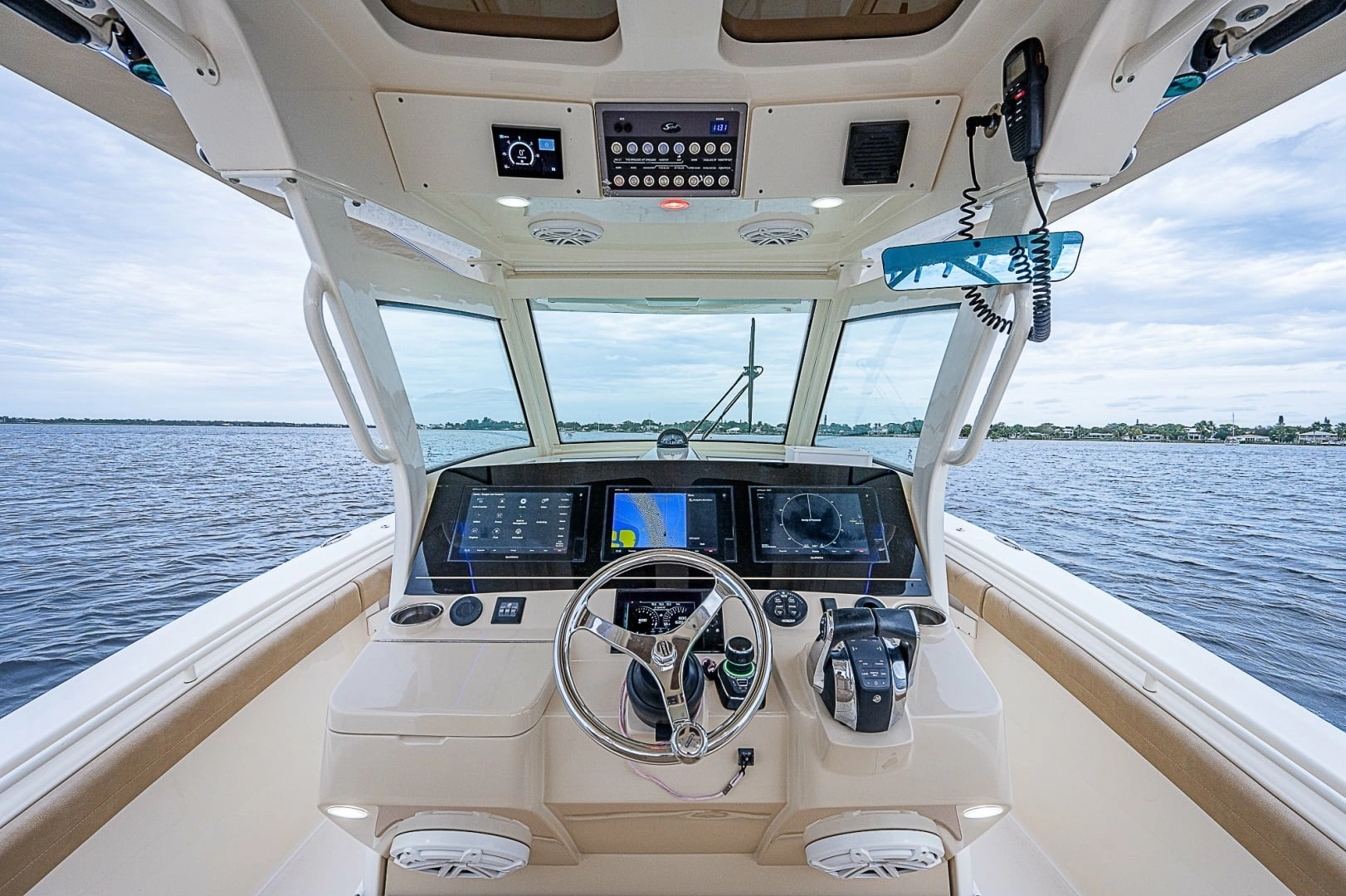 Scout 355 LXF Yacht For Sale