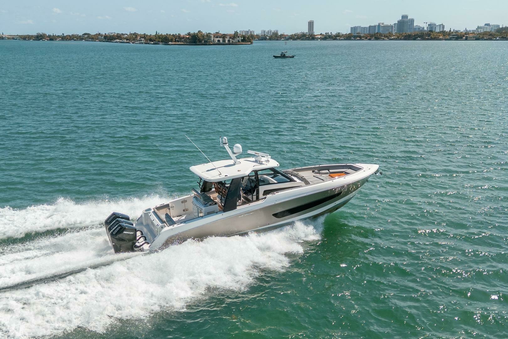 PIPE DREAM 42ft Boston Whaler Yacht For Sale