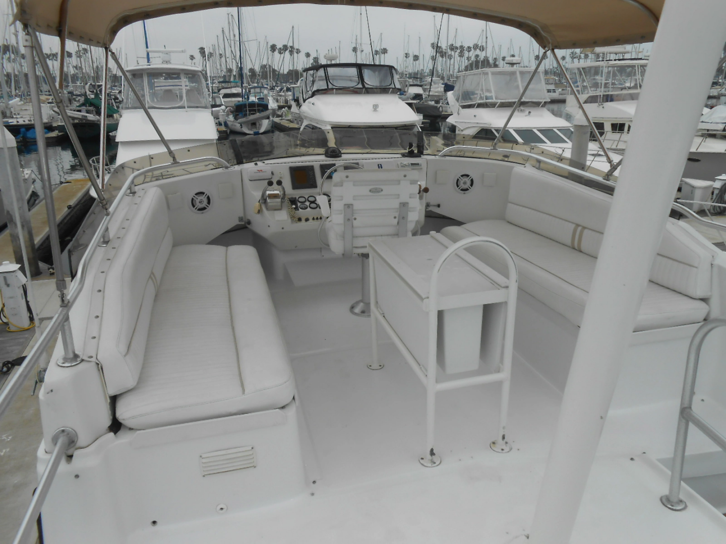 1997 Mainship 350