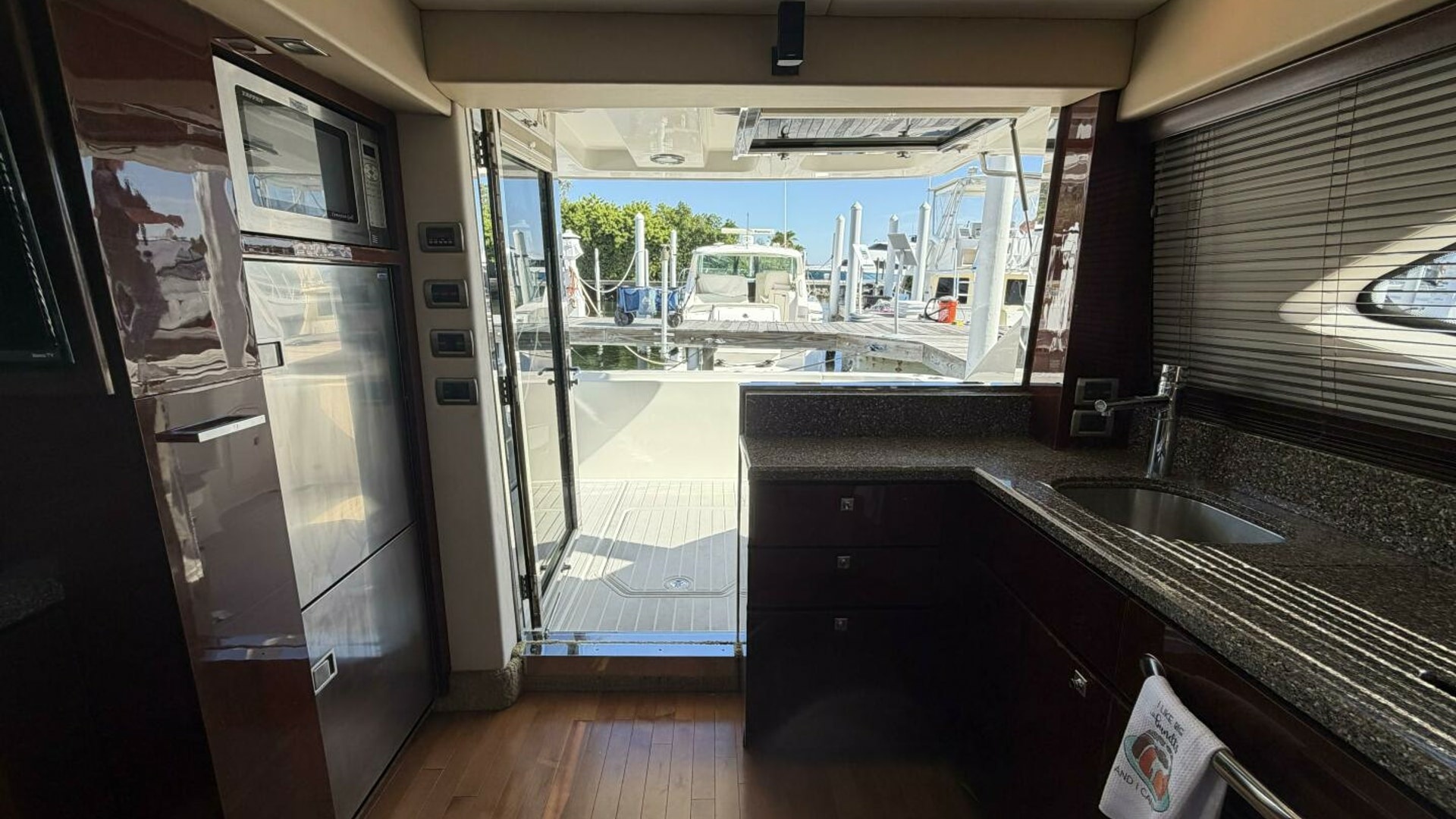 Anchor Management  47ft Sea Ray Yacht For Sale