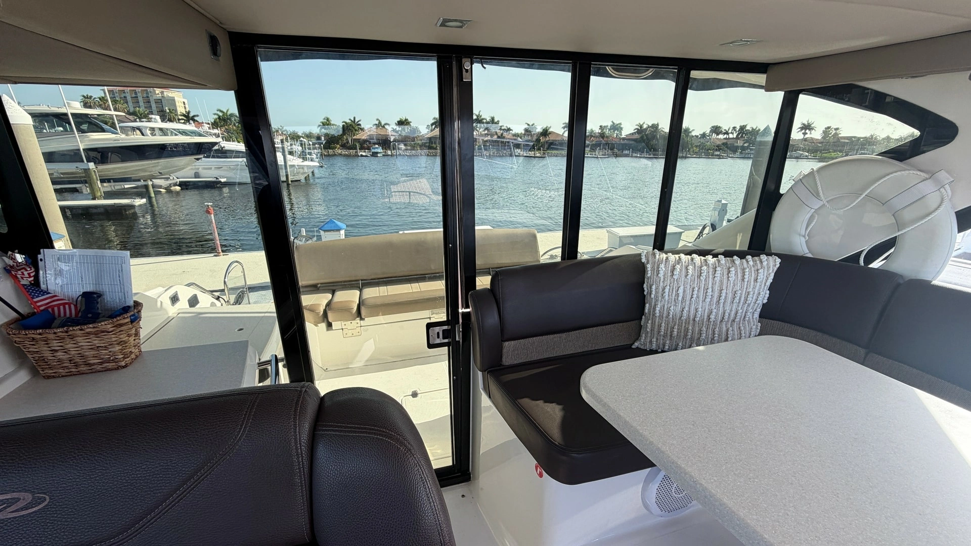 Regal 46 Sport Coupe Yacht For Sale