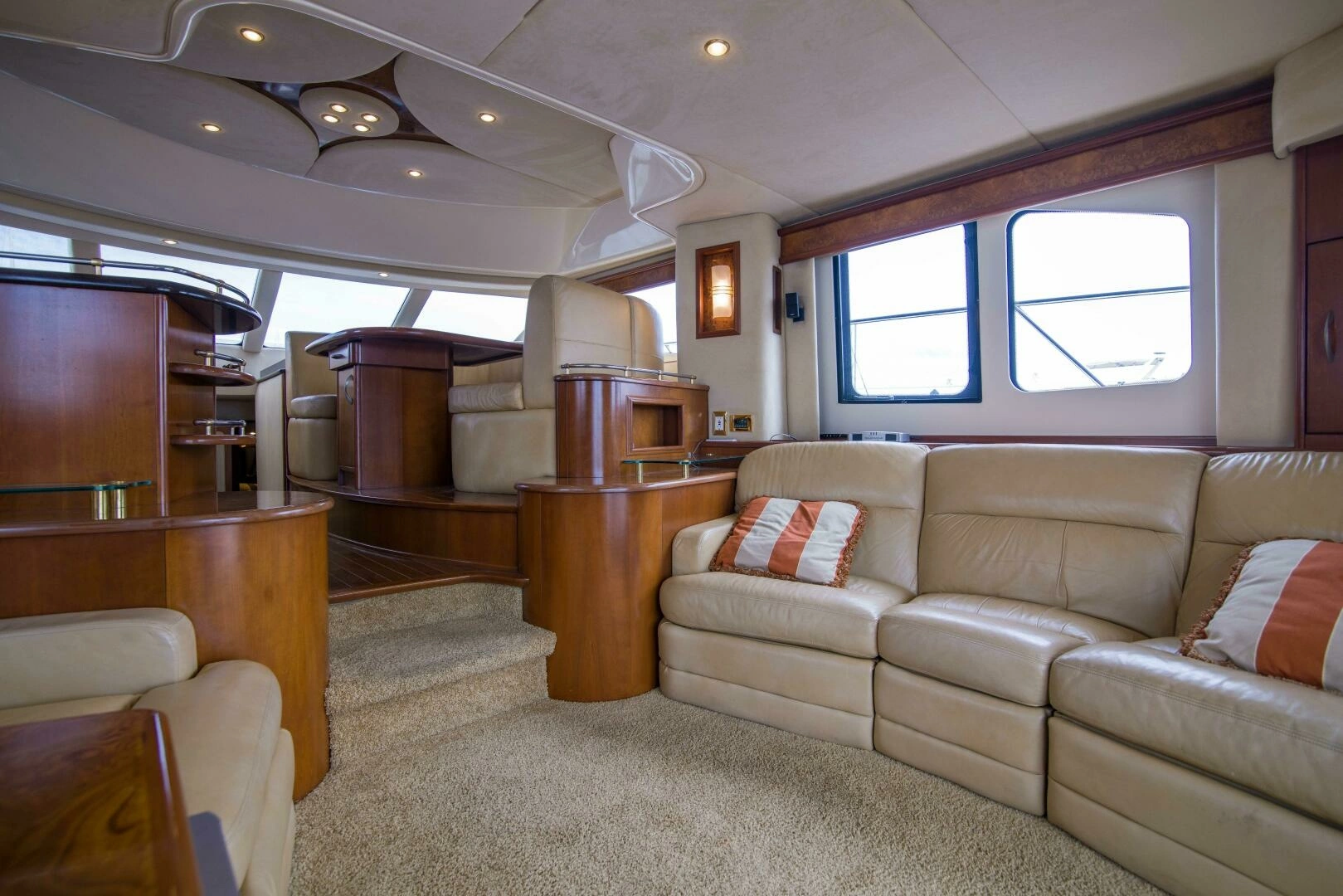 Silverton 52 Ovation Yacht For Sale