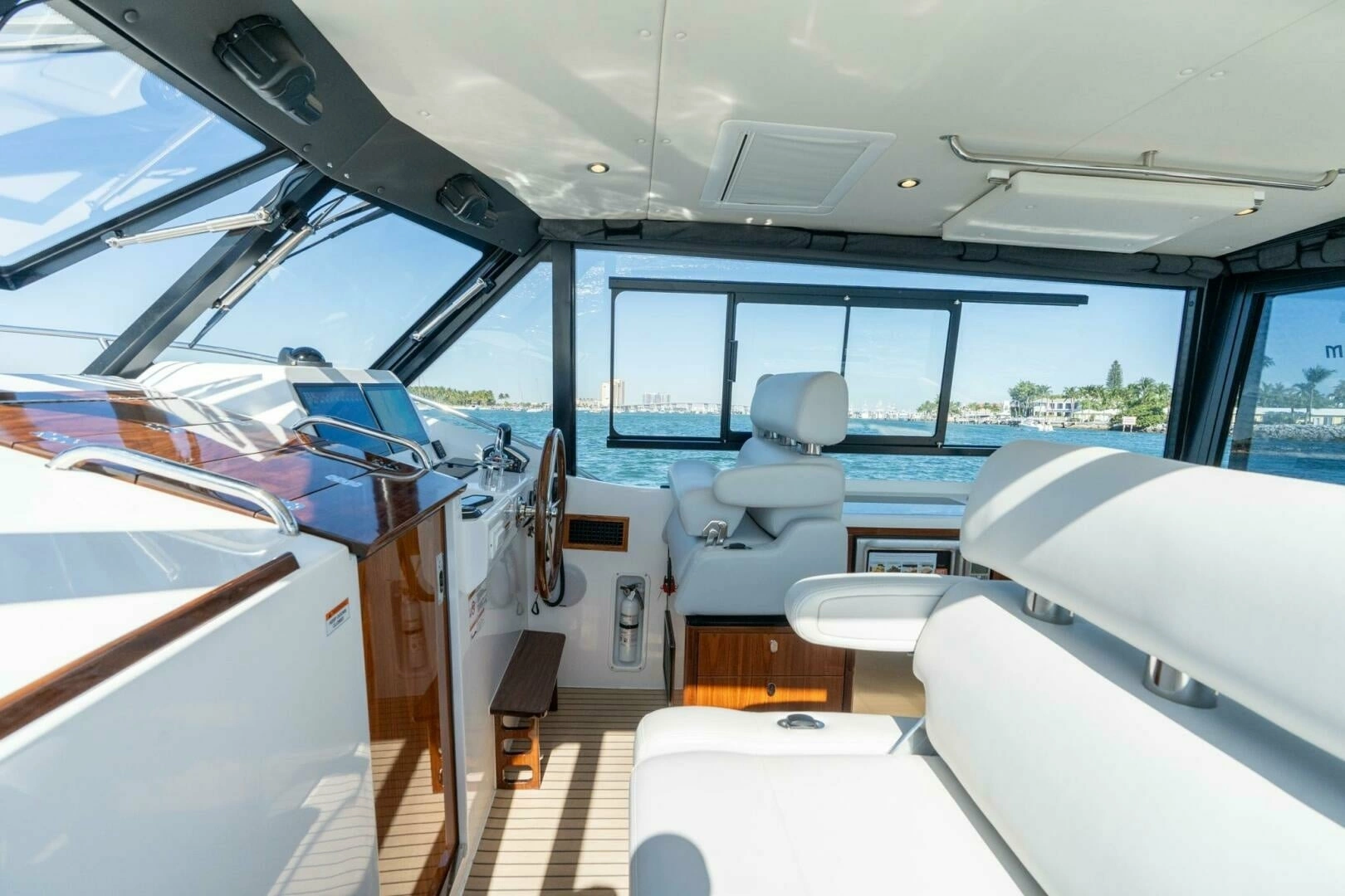MJM 42 Yacht For Sale