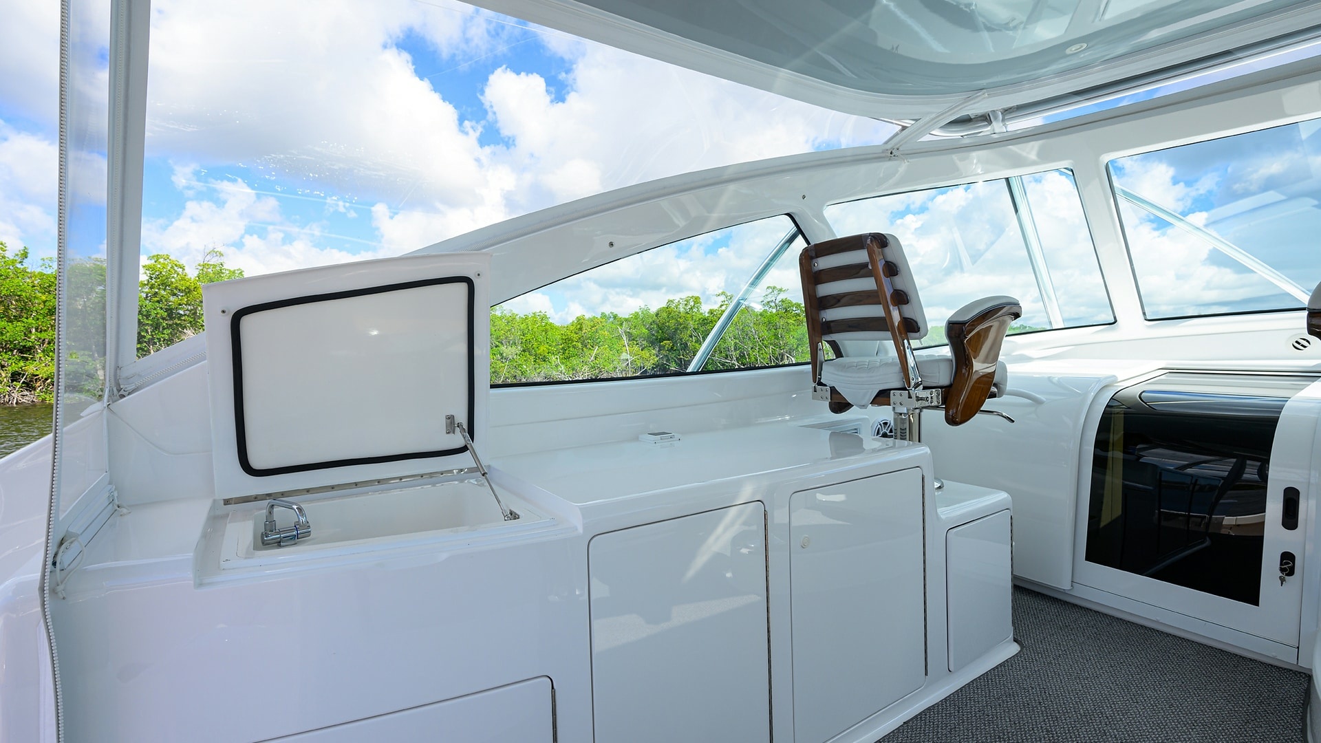 Chelsea Hunter 44ft Viking Yacht For Sale Chelsea Hunter 44ft Viking Yacht For Sale