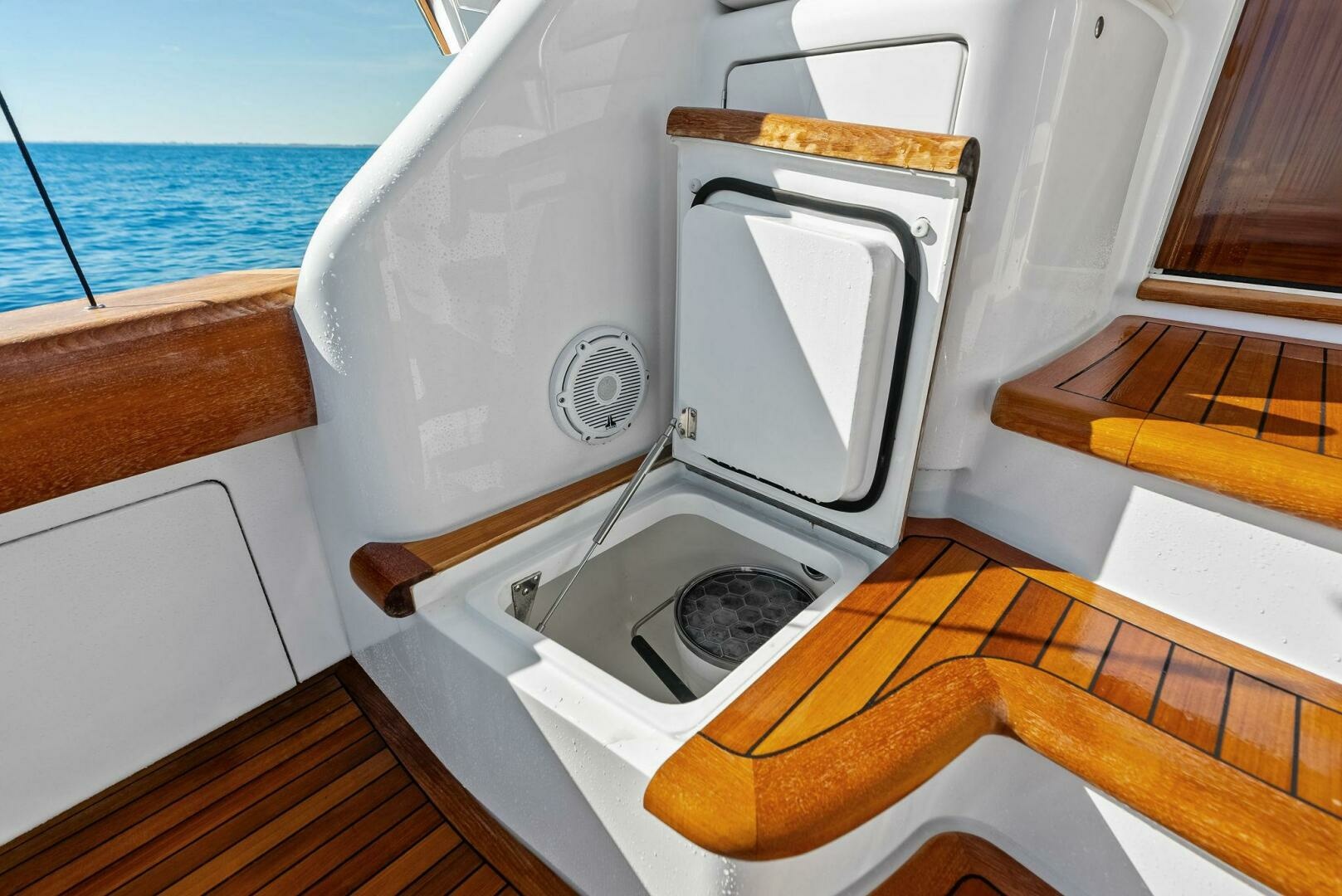 Sin Pelo 64ft Viking Yacht For Sale