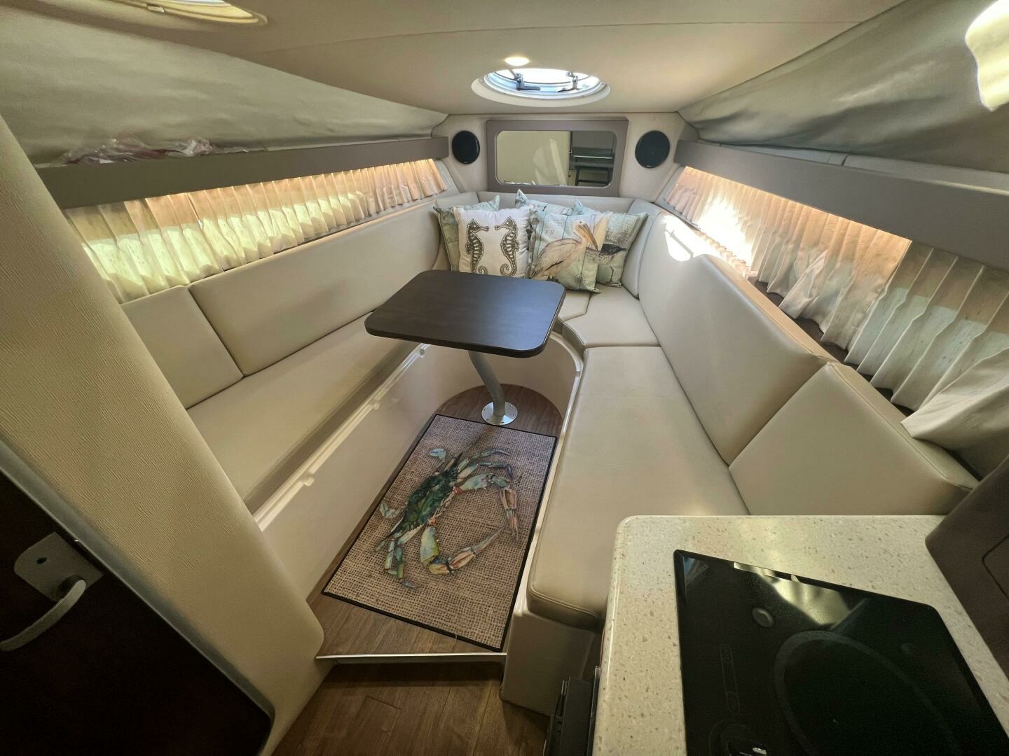 28ft Regal Yacht For Sale